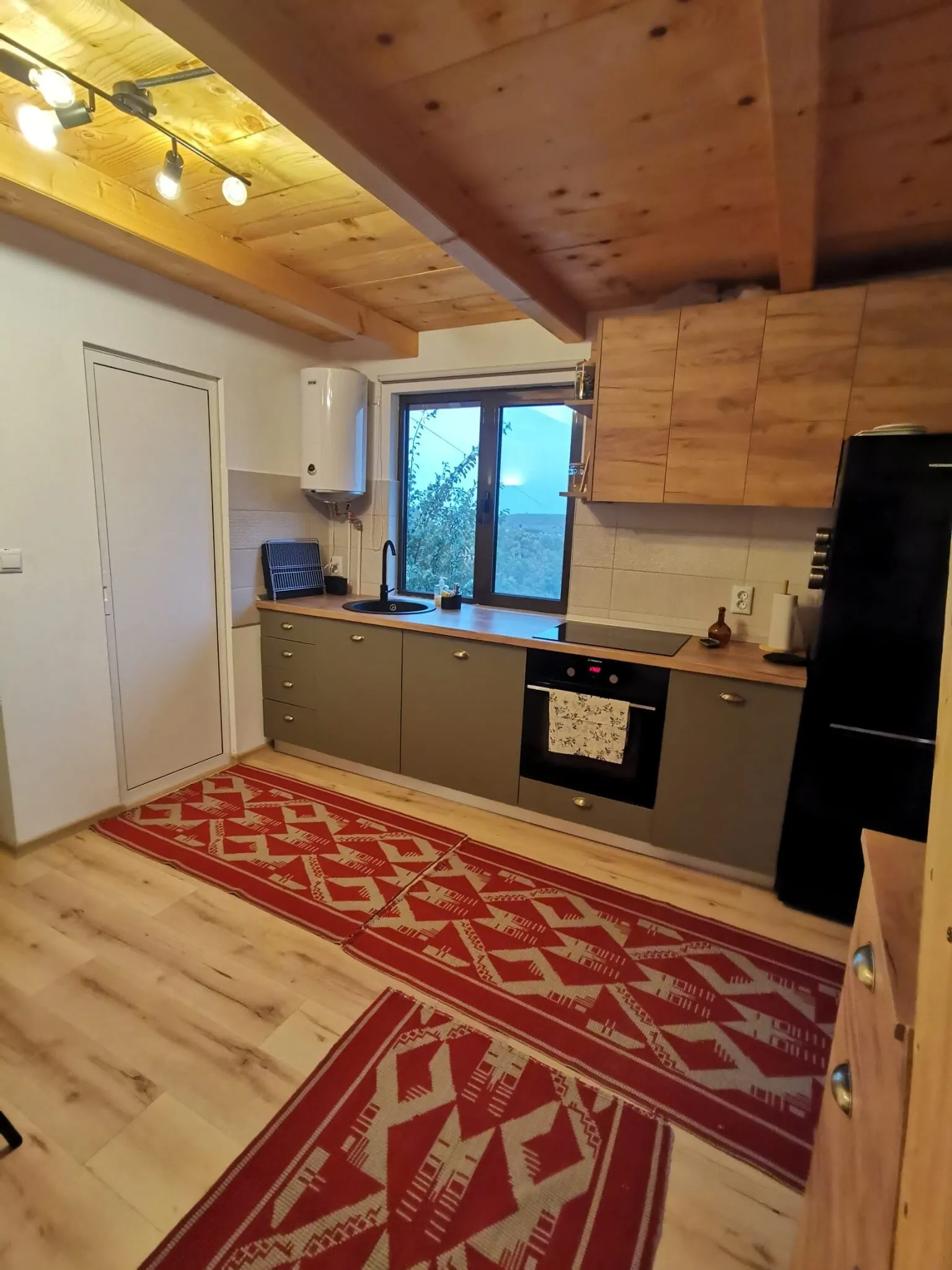 Tiny house Ștefana Sărădiș – Sărădiș, România