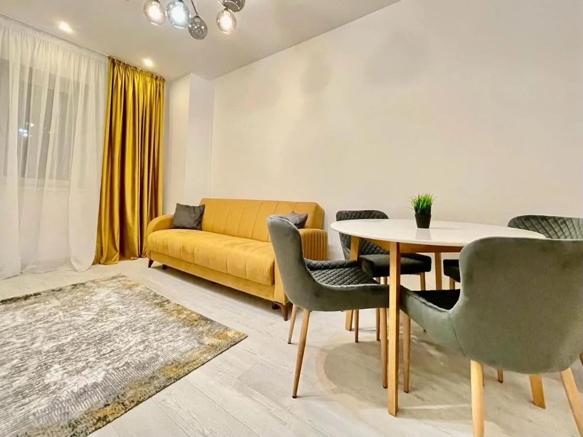 YamaLuxe Apartments - Pink & Gold With Many Facilities București – București, România