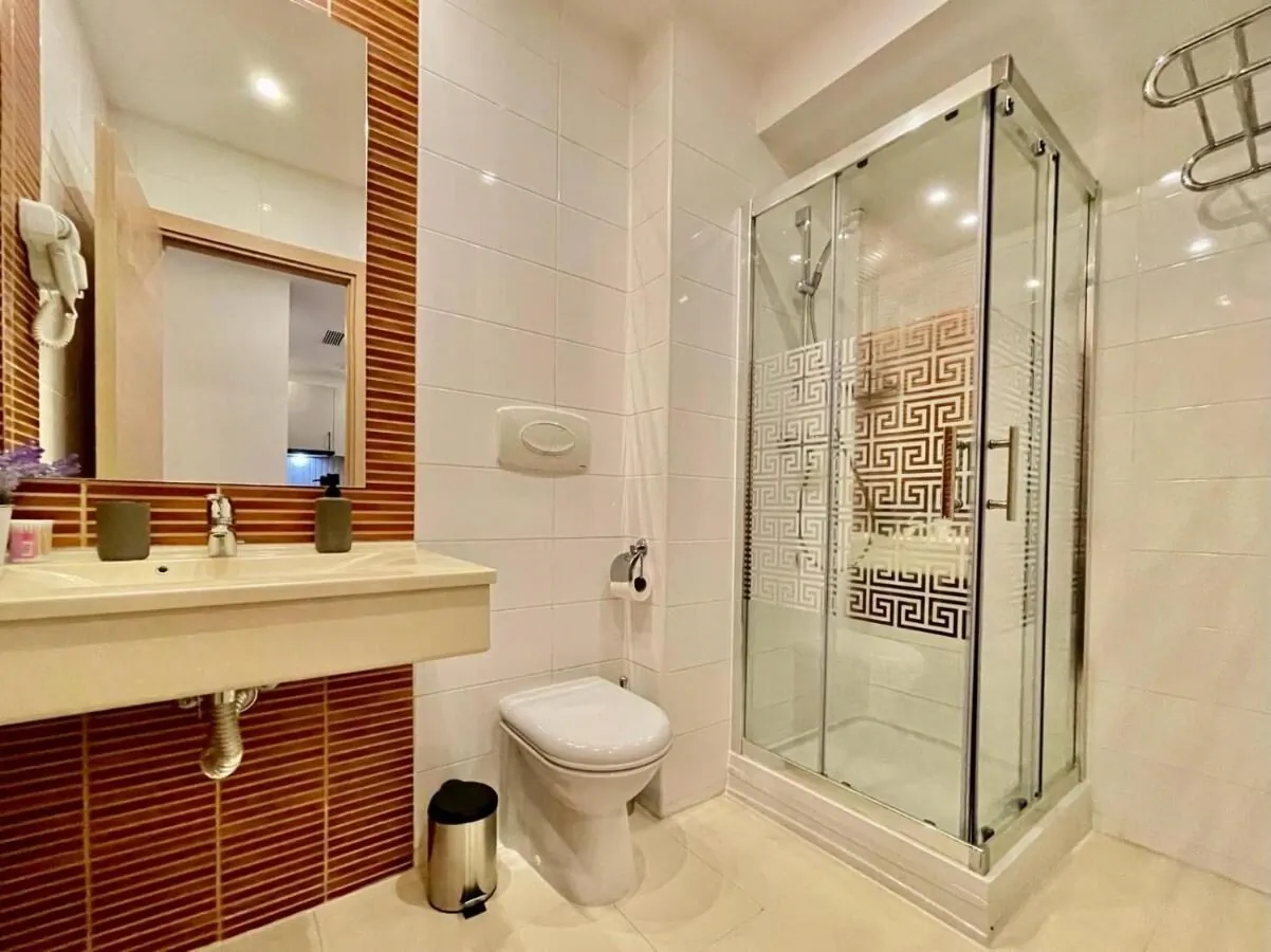 YamaLuxe Apartments - Pink & Gold With Many Facilities București – București, România