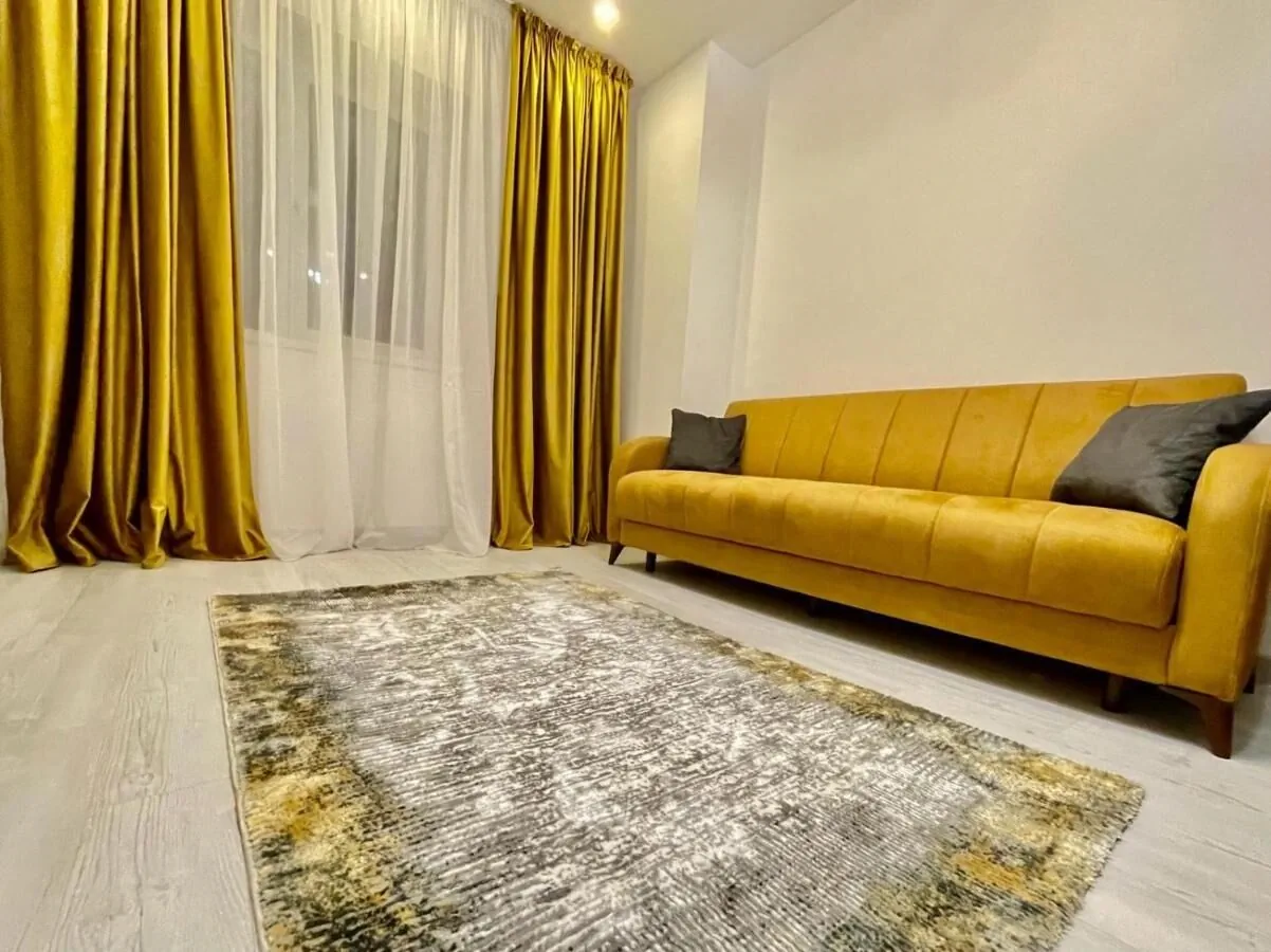 YamaLuxe Apartments - Pink & Gold With Many Facilities București – București, România