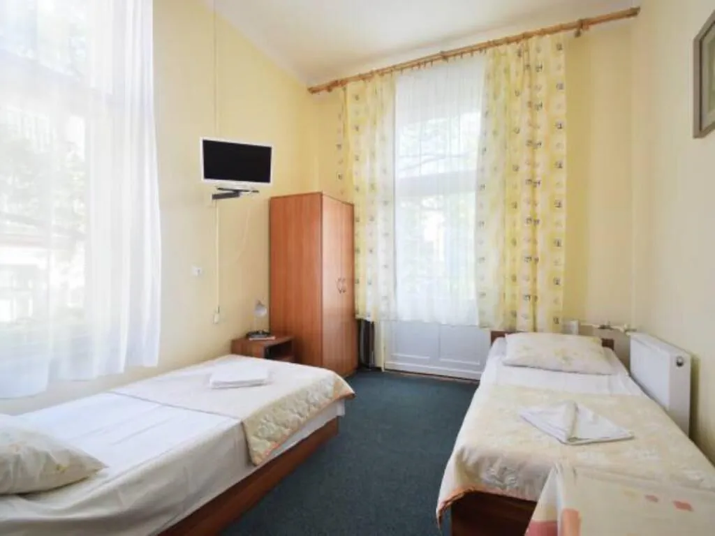 Ośrodek Szkoleniowo-Wypoczynkowy TĘCZA Świnoujście – Svinoústí, Polsko