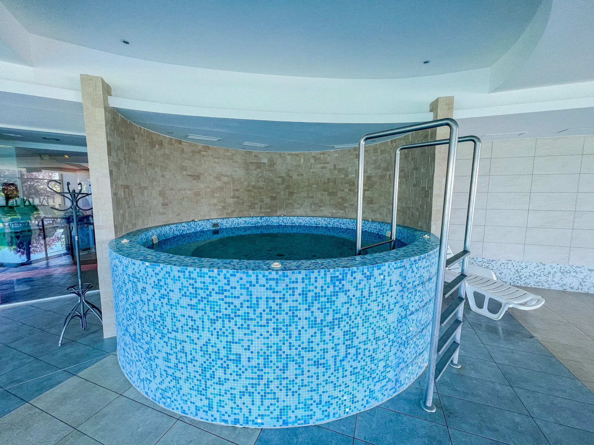 Club218 Red Wellness Apartman Siófok - foto 8
