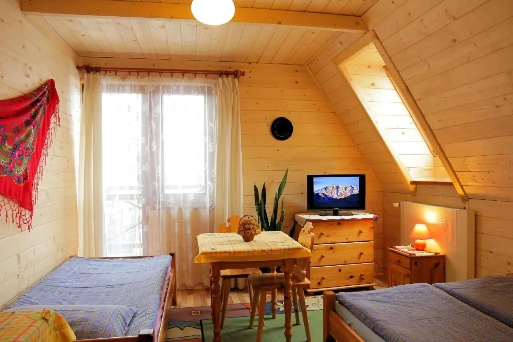 POKOJE POD GIEWONTEM Zakopane – Kościelisko, Polska