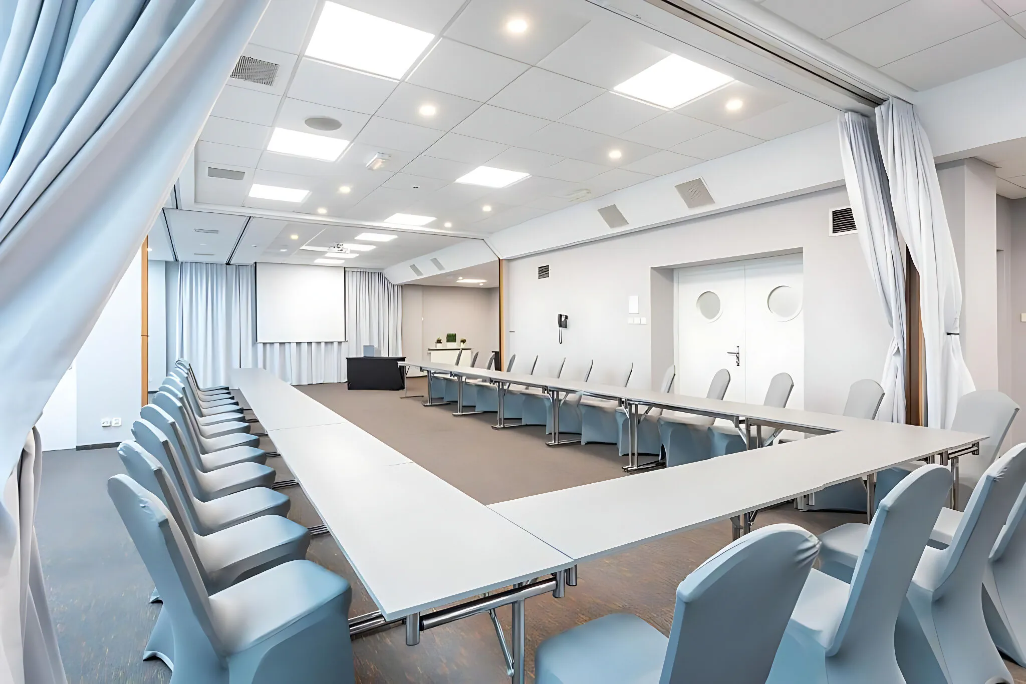 Qubus Hotel Zielona Góra – Zielona Góra, Polska