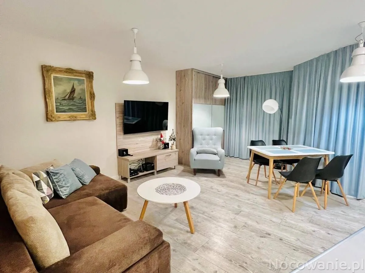 Apartament Przy Latarni Morskiej z garażem Kołobrzeg – Kolobřeh, Polsko