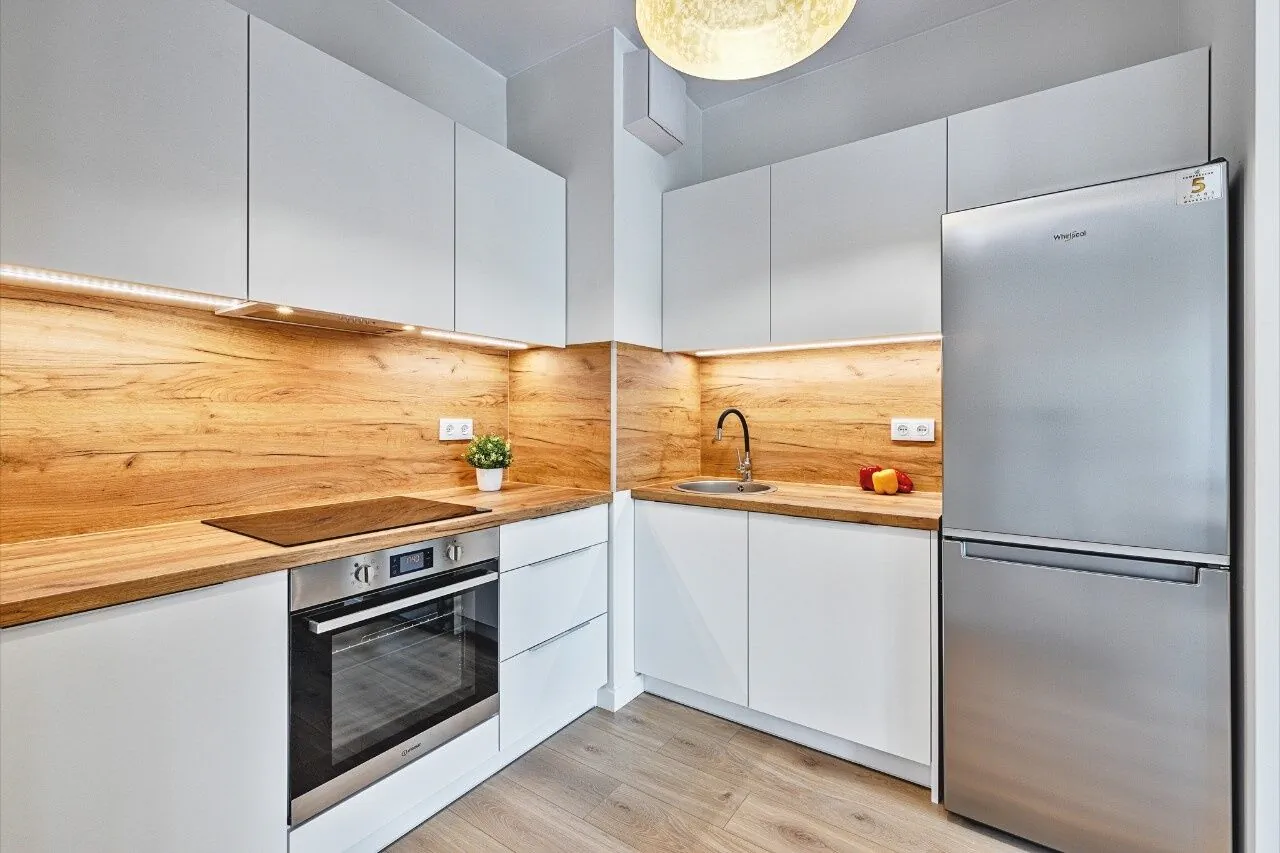 Ilumino Modern Prestige III by LookAp Łódź – Łódź, Polska