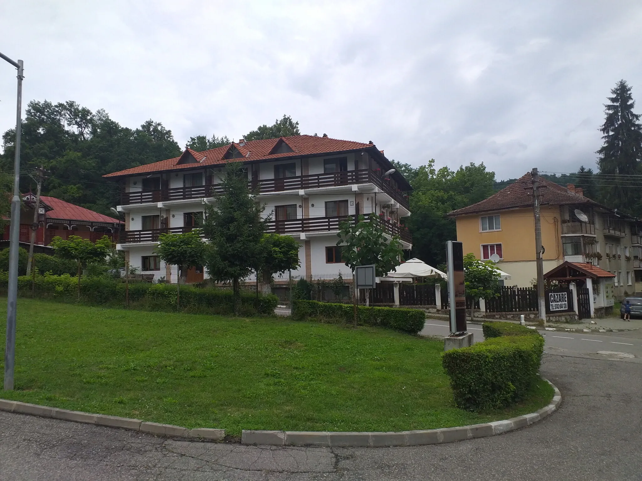 Camere de închiriat Mădălina Băile Govora - foto 4