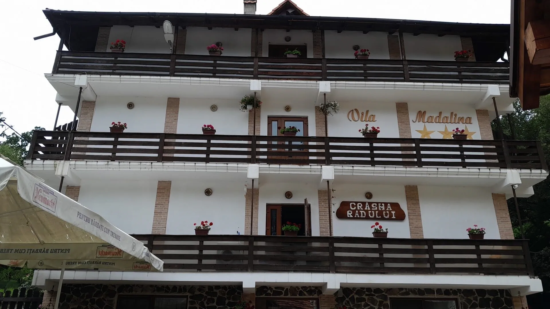 Camere de închiriat Mădălina Băile Govora - foto 1