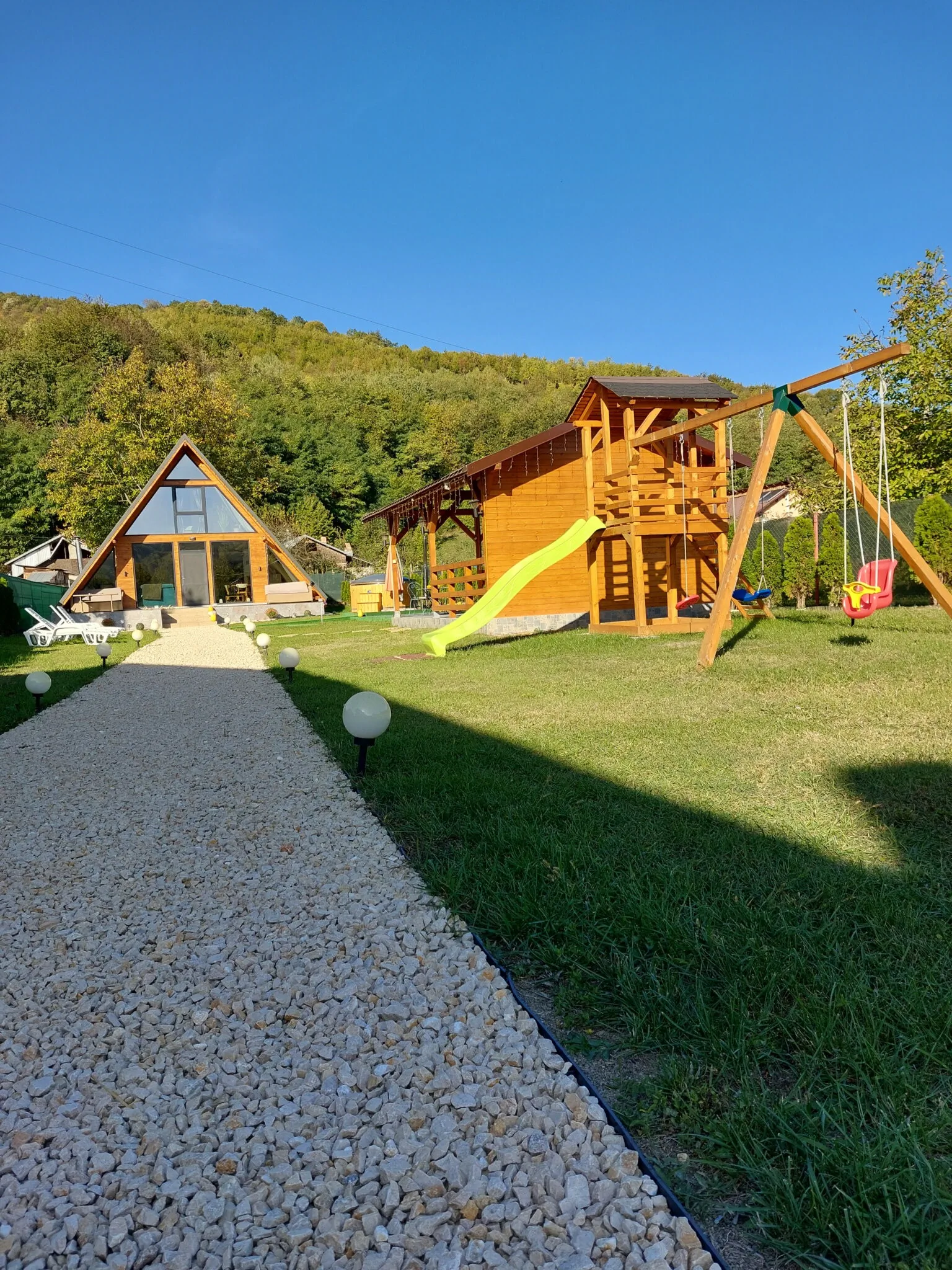 Cabana A-frame Nis Coțofenești – Coțofenești, România