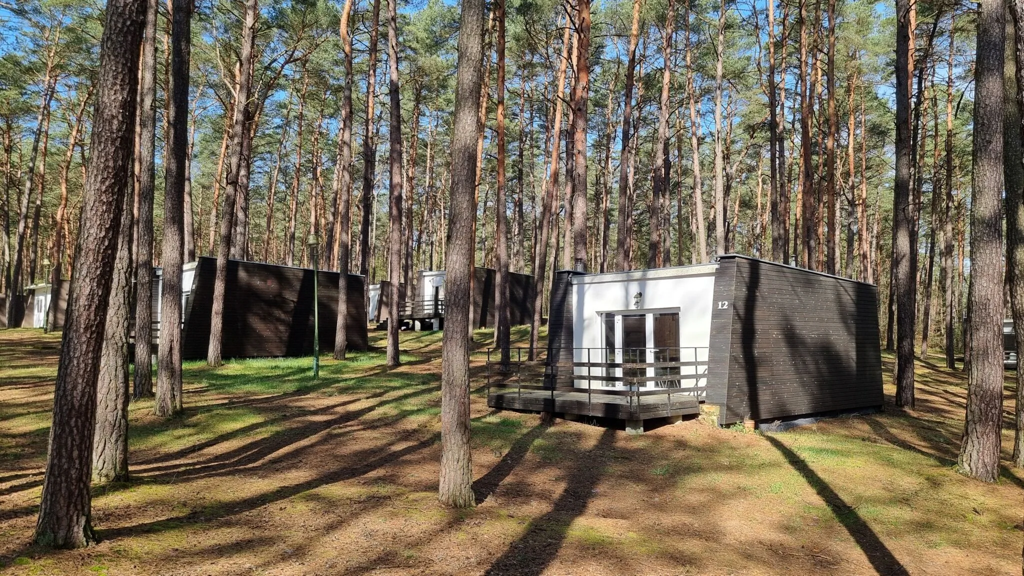 Ośrodek La La Las - domki letniskowe w lesie nad jeziorem - foto 8