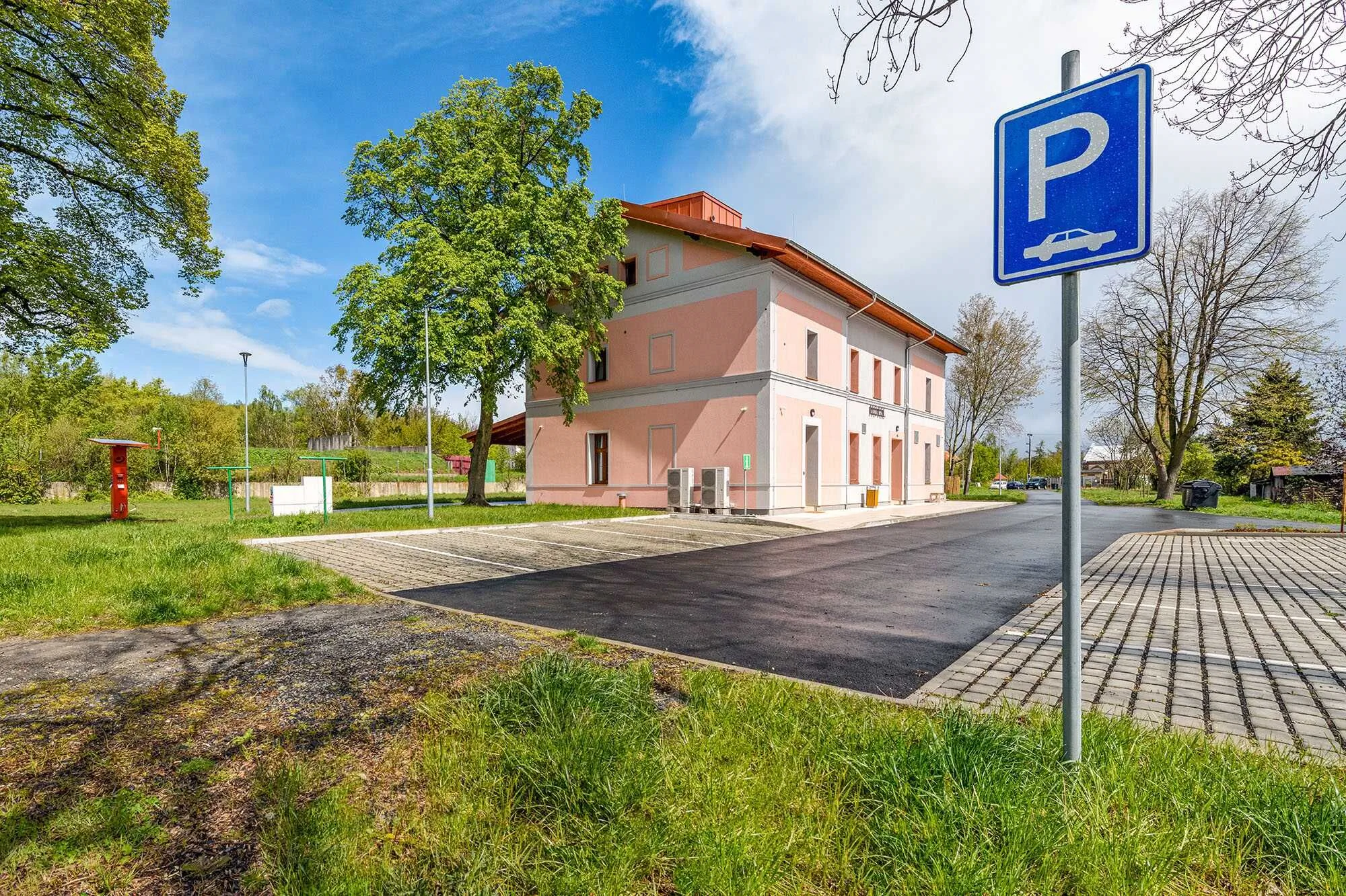 Hotel Nádraží Horní Jiřetín – Horní Jiřetín, Česká republika