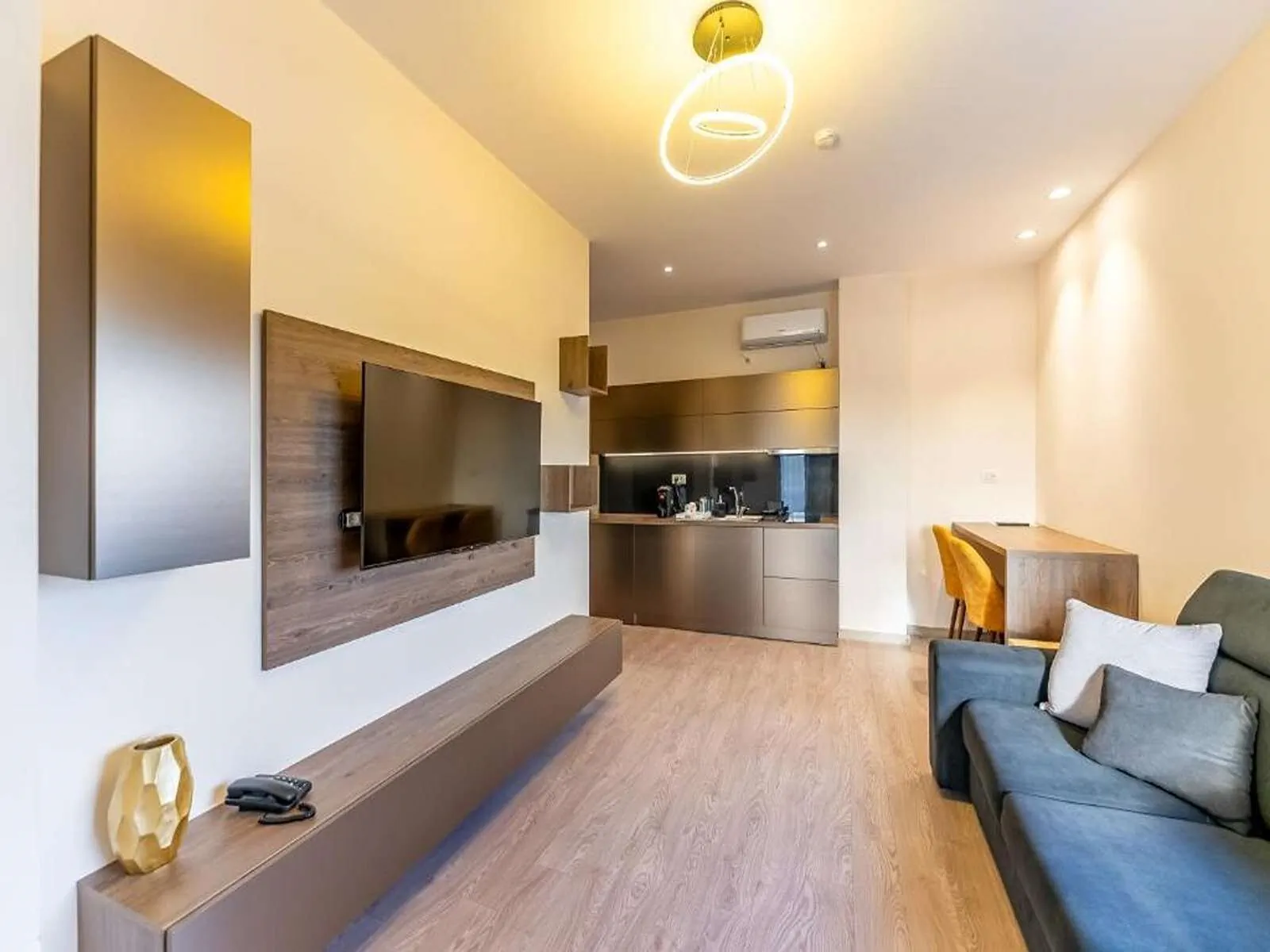 MCity Aparthotel Arad – Arad, România