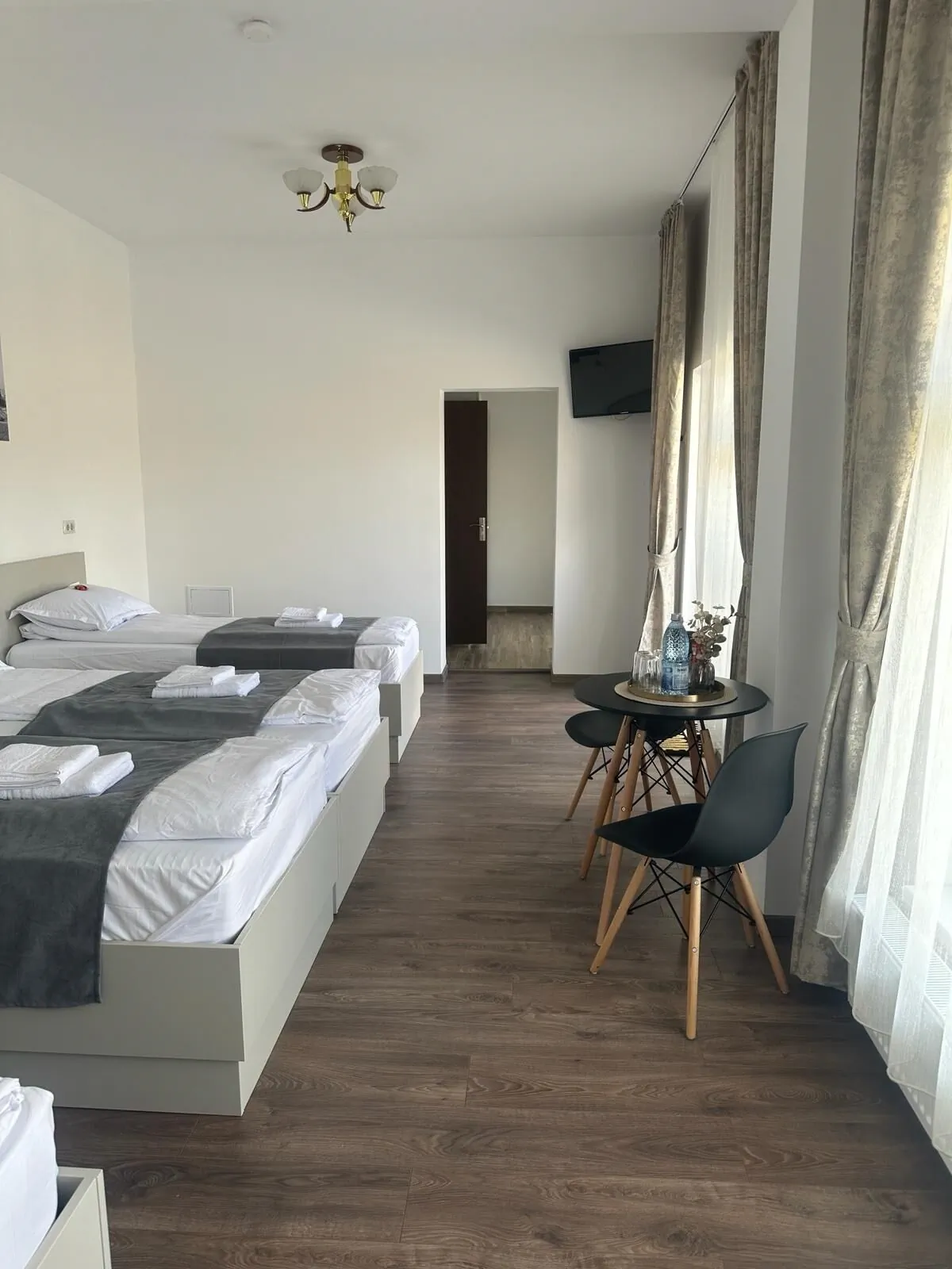 Hostel Adriana Touristik Arad - foto 7