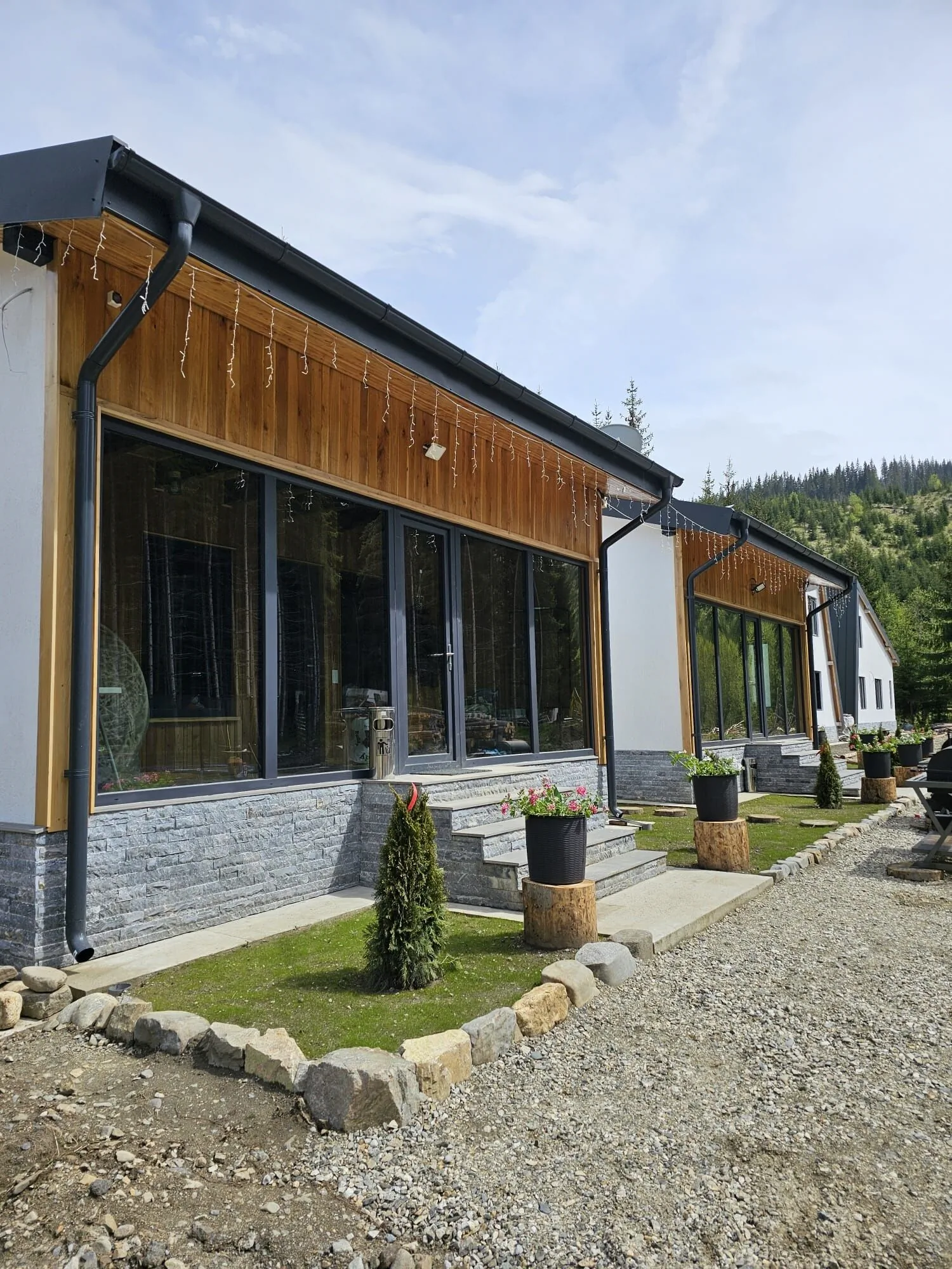 Gray River Resort Obârşia Lotrului – Obârşia Lotrului, România