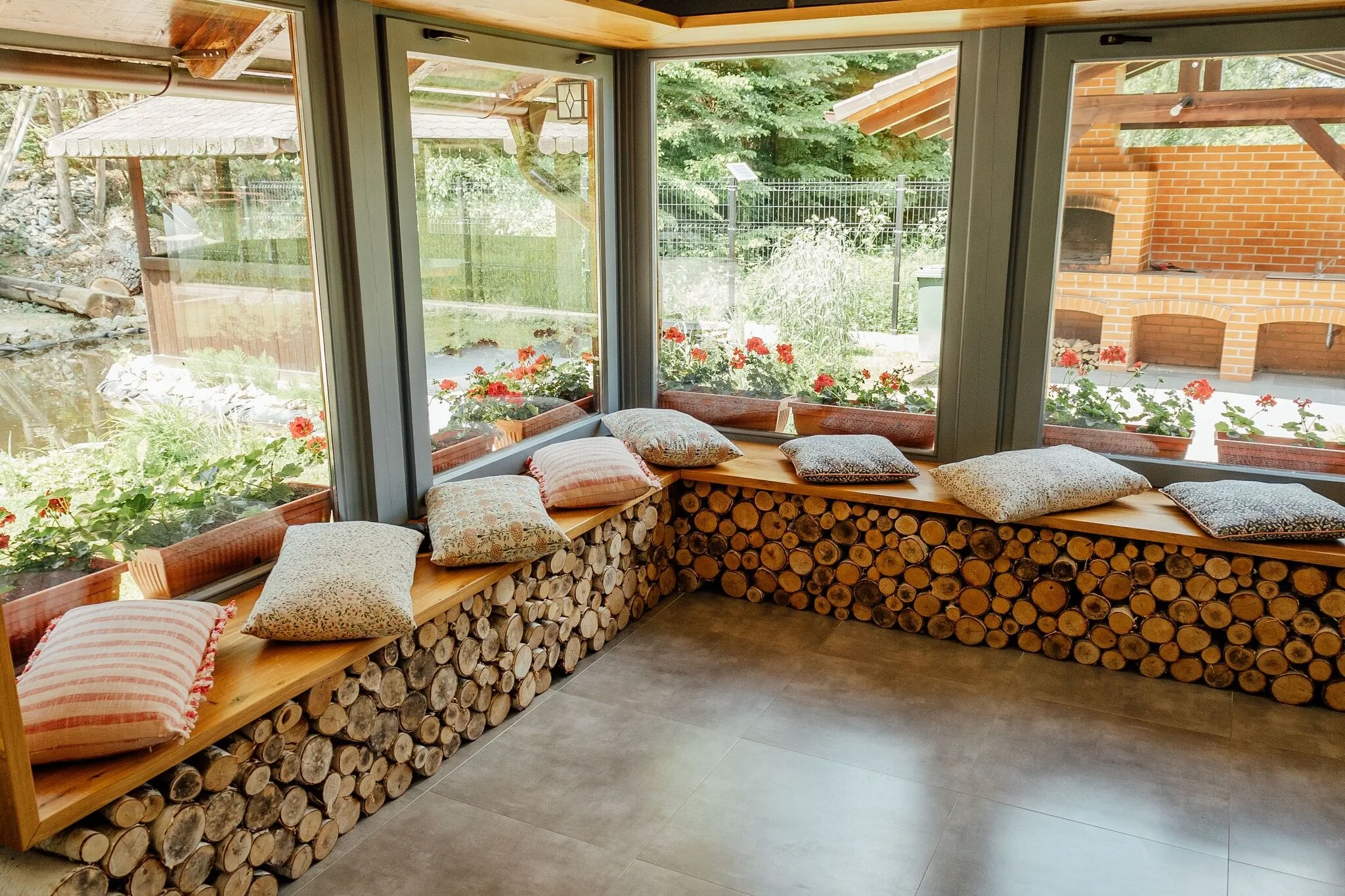 Cabana Walthouse Brașov – Vulcan, România