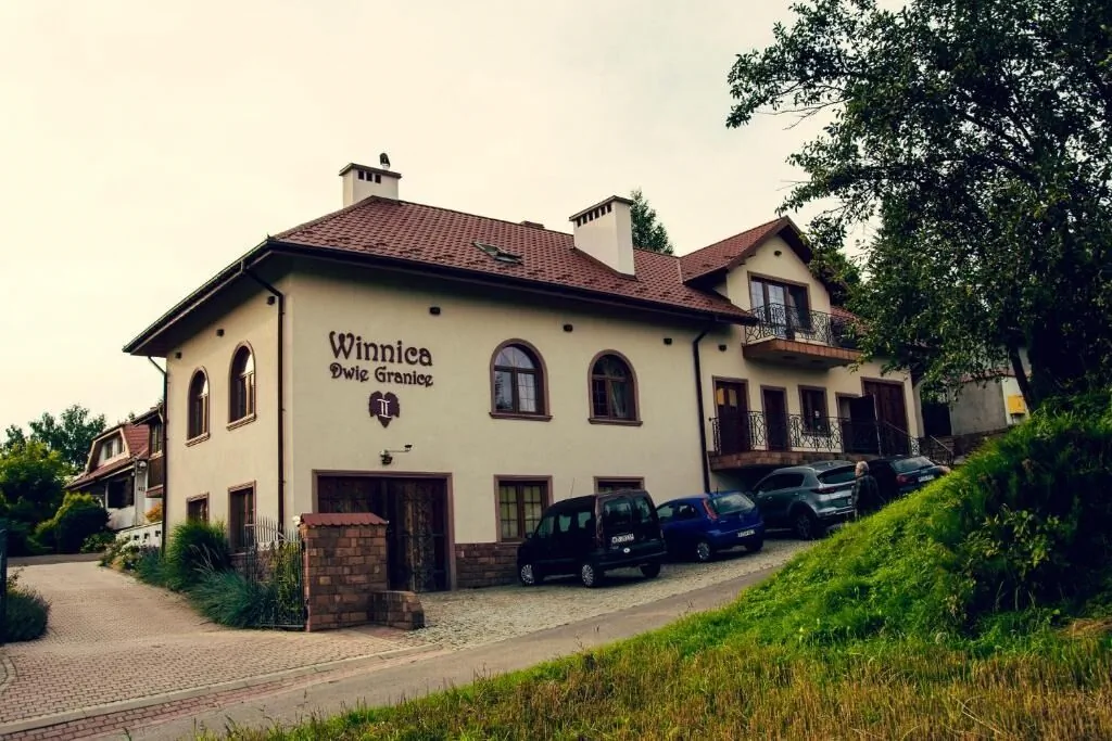 Agroturystyka Winnica Dwe Granice – Przysieki, Polska