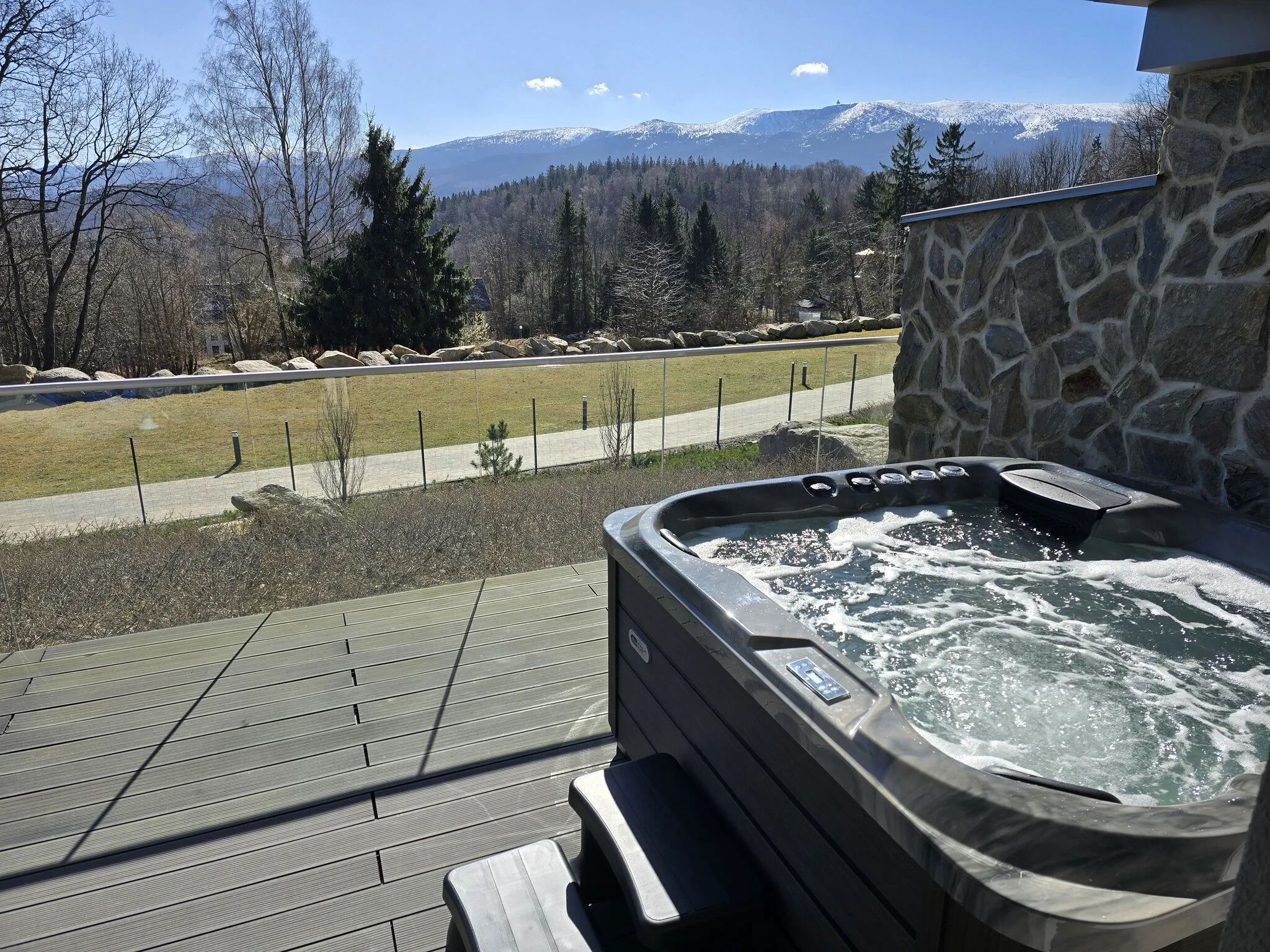 Luksusowy Apartament Cudny Widok z prywatnym Jacuzzi i Sauną  – Szklarska Poręba, Polsko