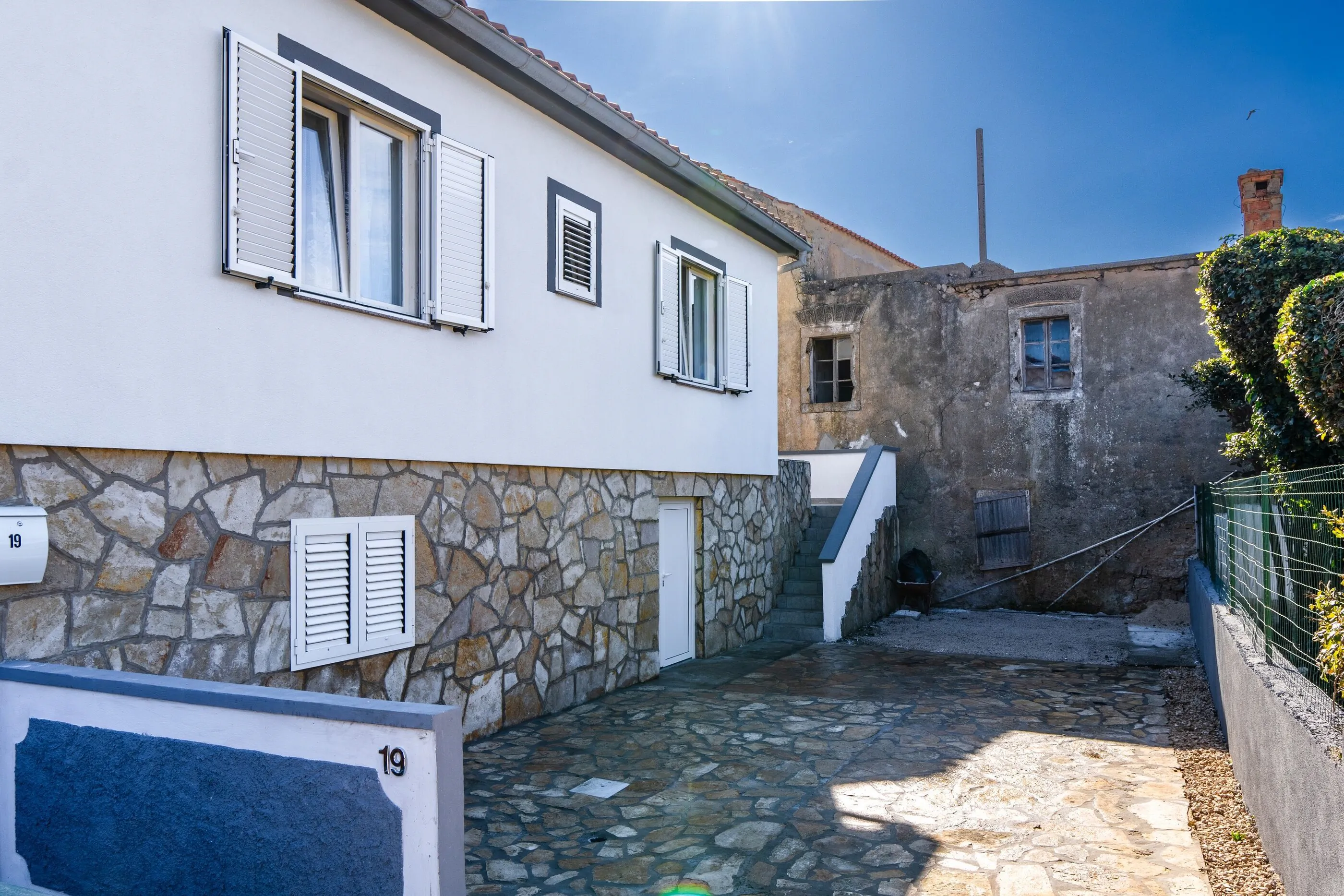 Apartment Floreani Vir II – Vir, Croația