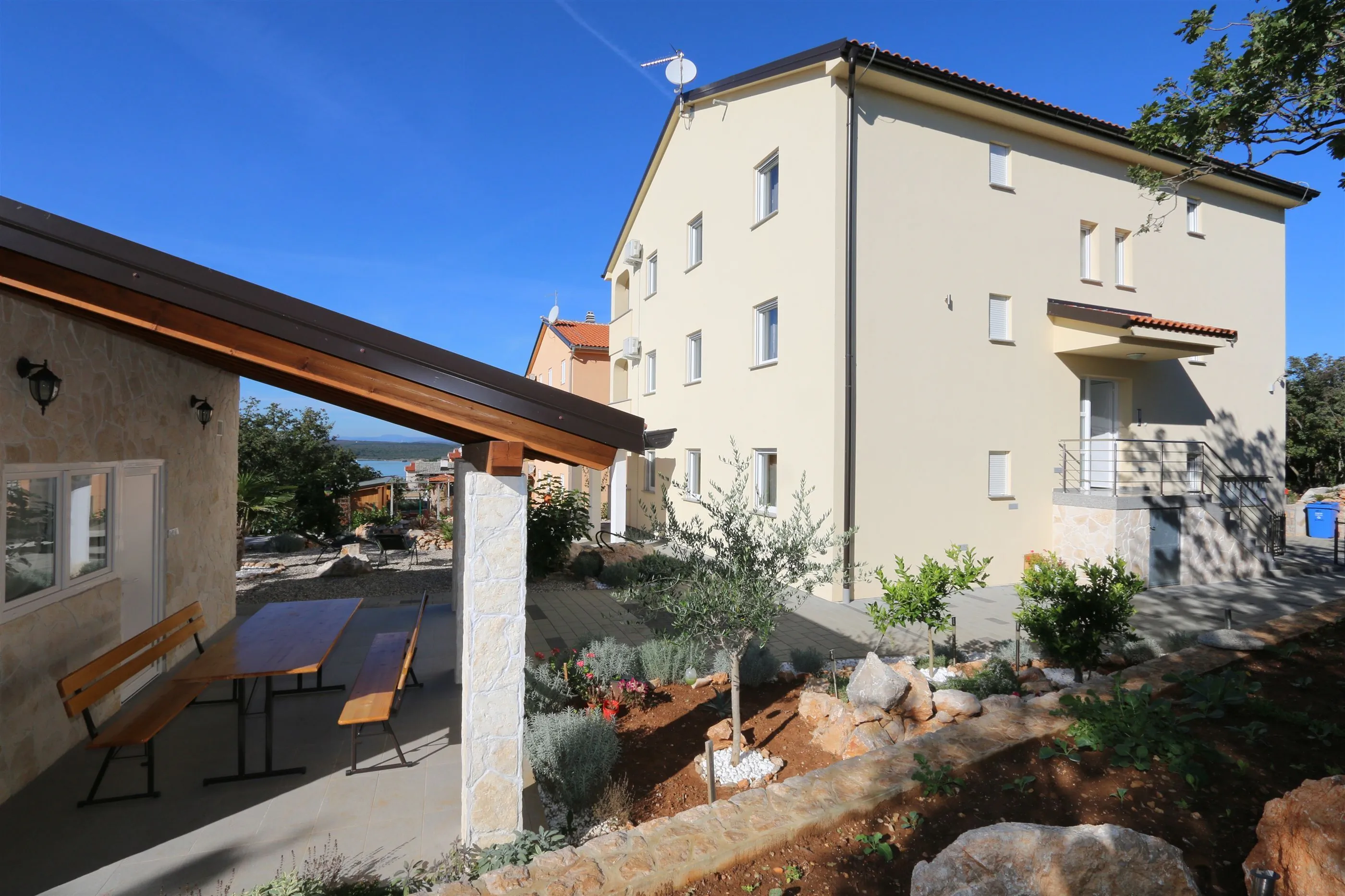 Apartments Rogic- Klimno - foto 2