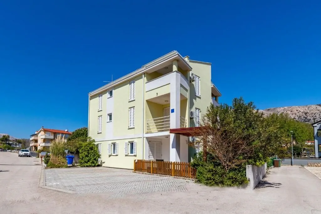 Apartments With Parking Space Baška, Krk - 22411 Baška - foto 3