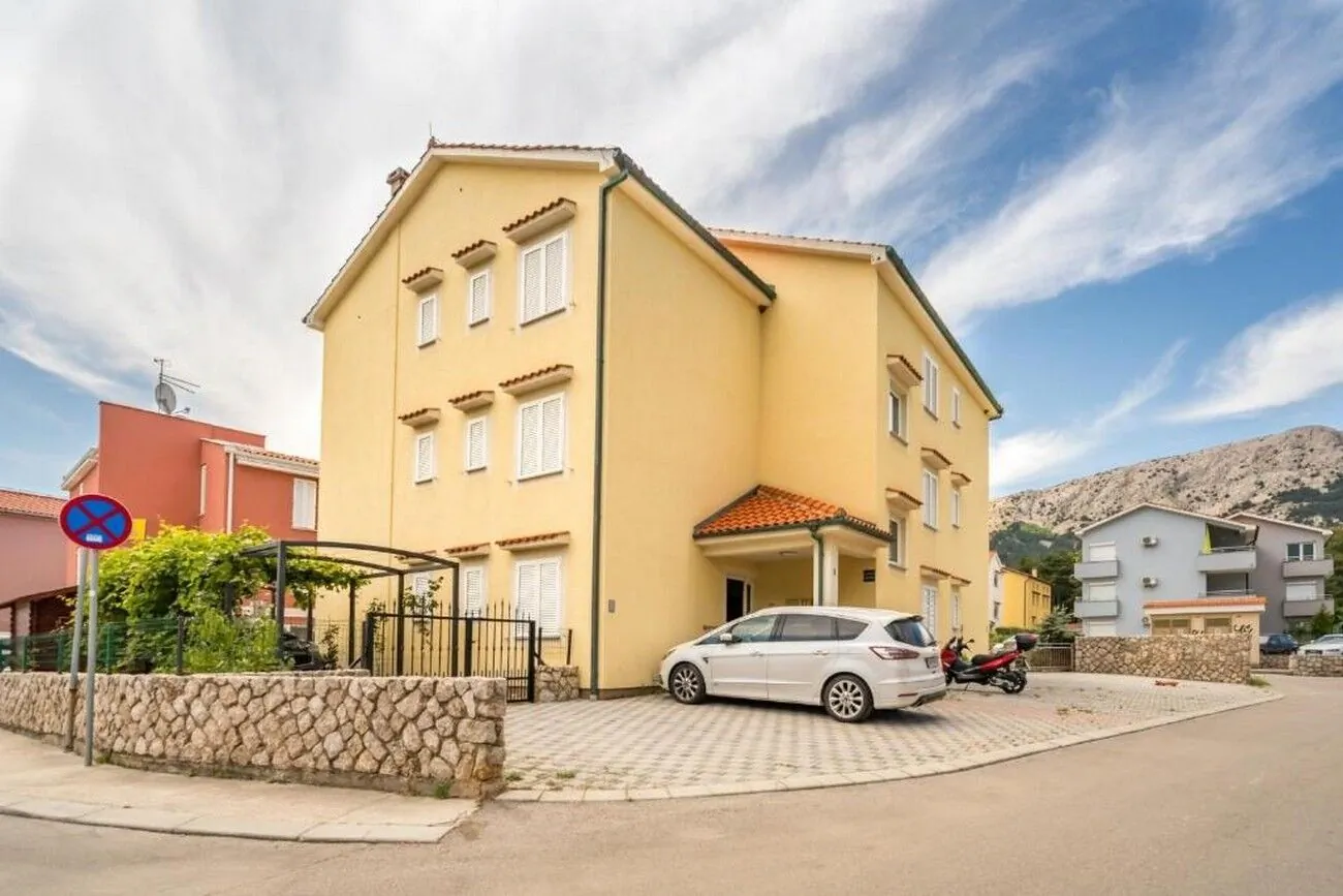Apartments With Parking Space Baška, Krk - 22418 Baška – Baška, Croația