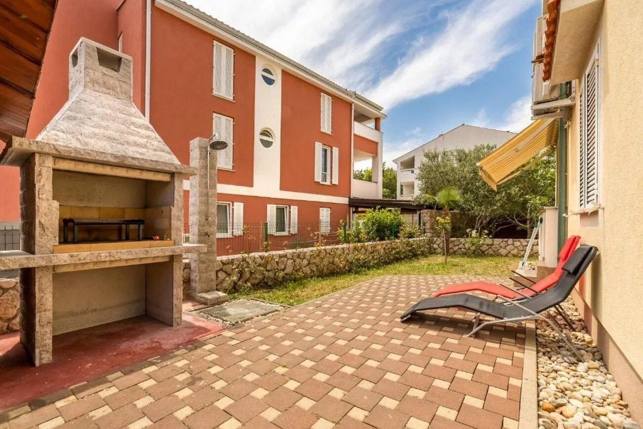 Apartments With Parking Space Baška, Krk - 22418 Baška – Baška, Croația