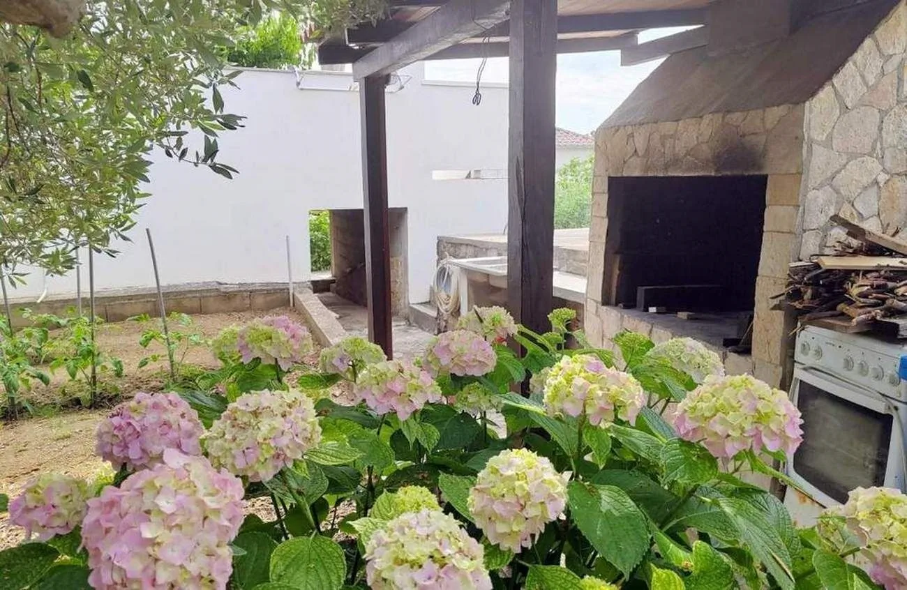 Apartments With Parking Space Rab - 22497 – Rab, Chorvatsko