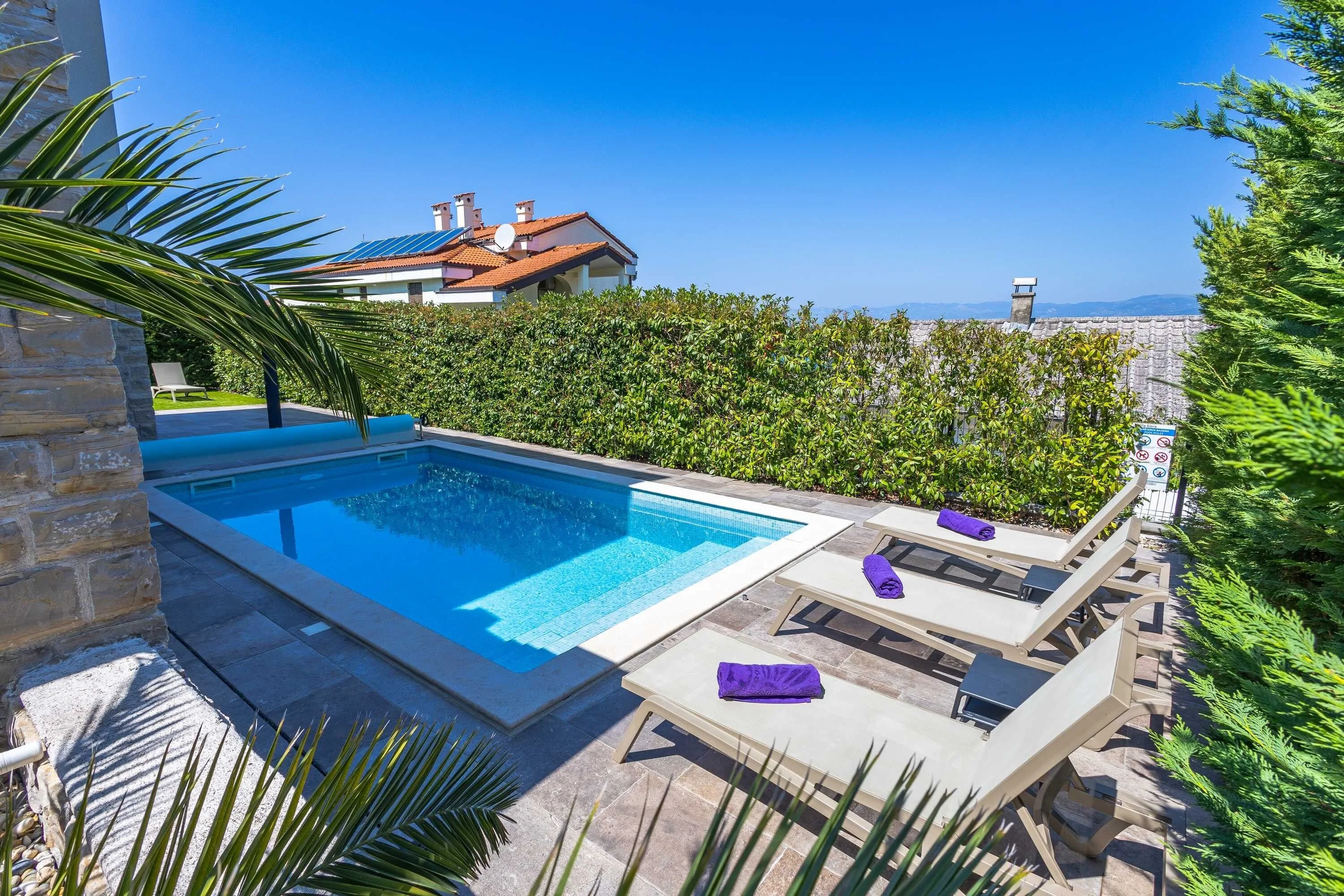 Family-friendly Apartments With Swimming Pool Njivice, Krk - 22805 Njivice - foto 1