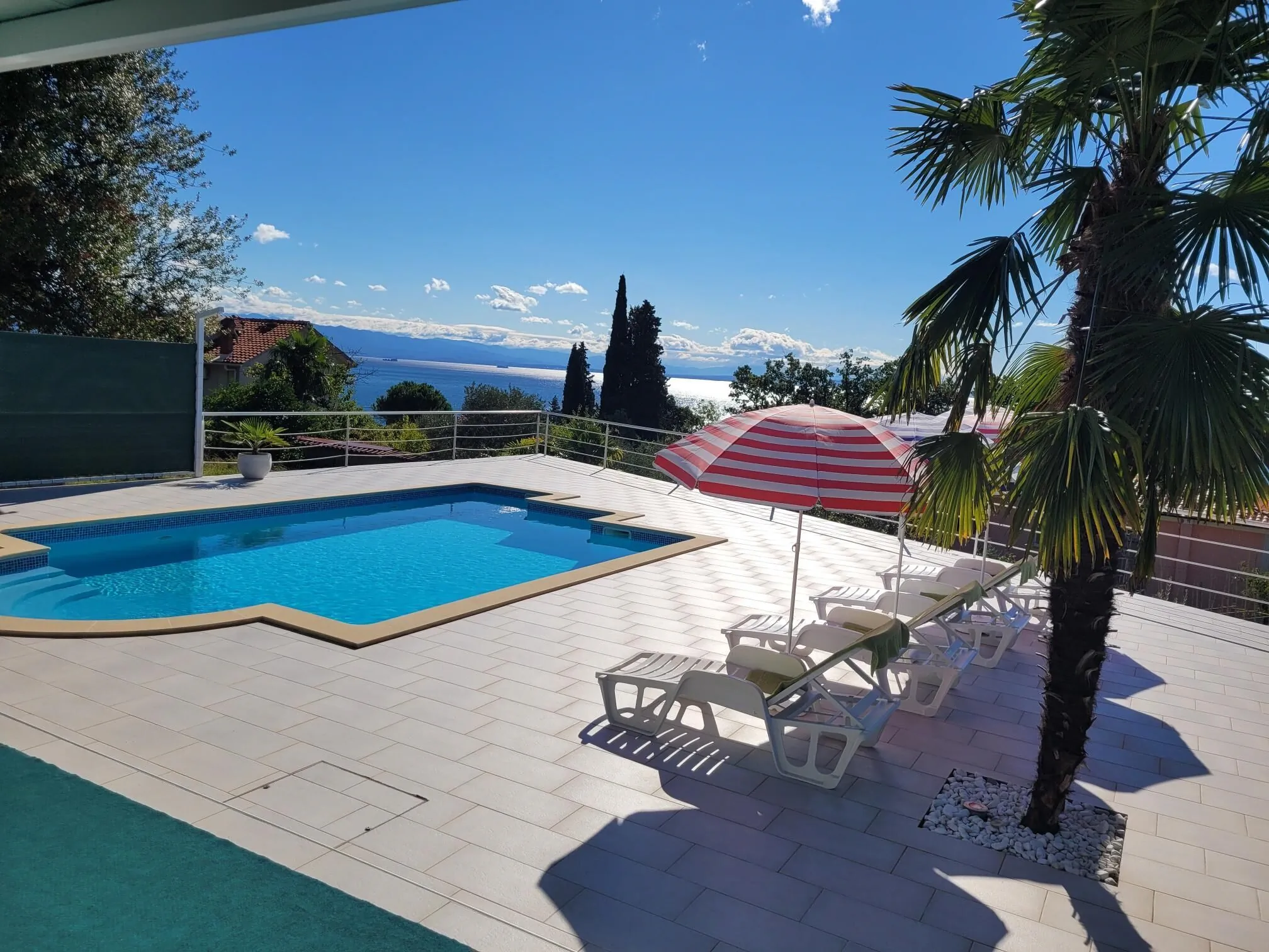 House Pool Icici – Ičići, Croația
