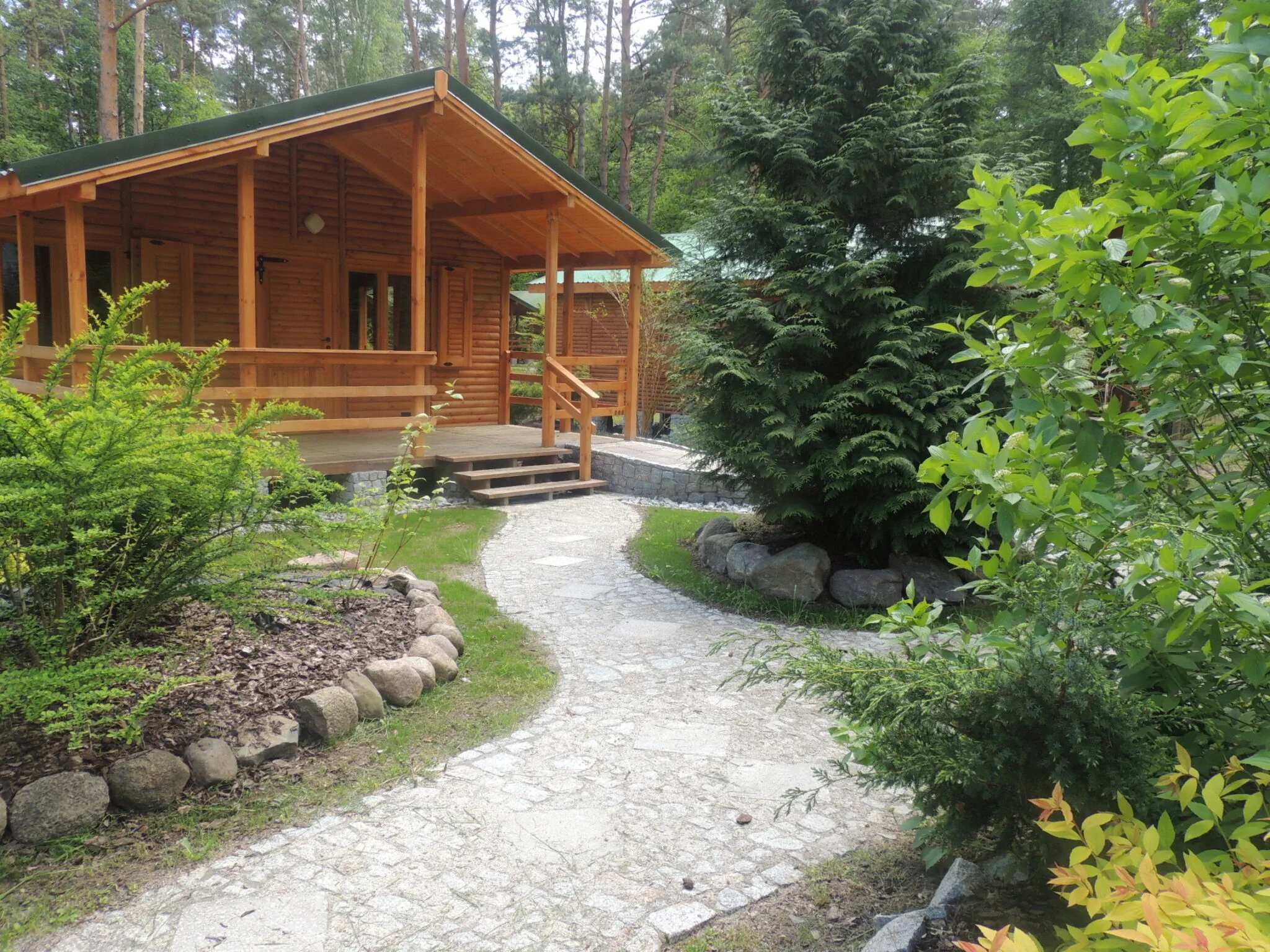 Ośrodek Puszczyk Sieraków Domki drewniane z Bali – Sieraków, Polonia