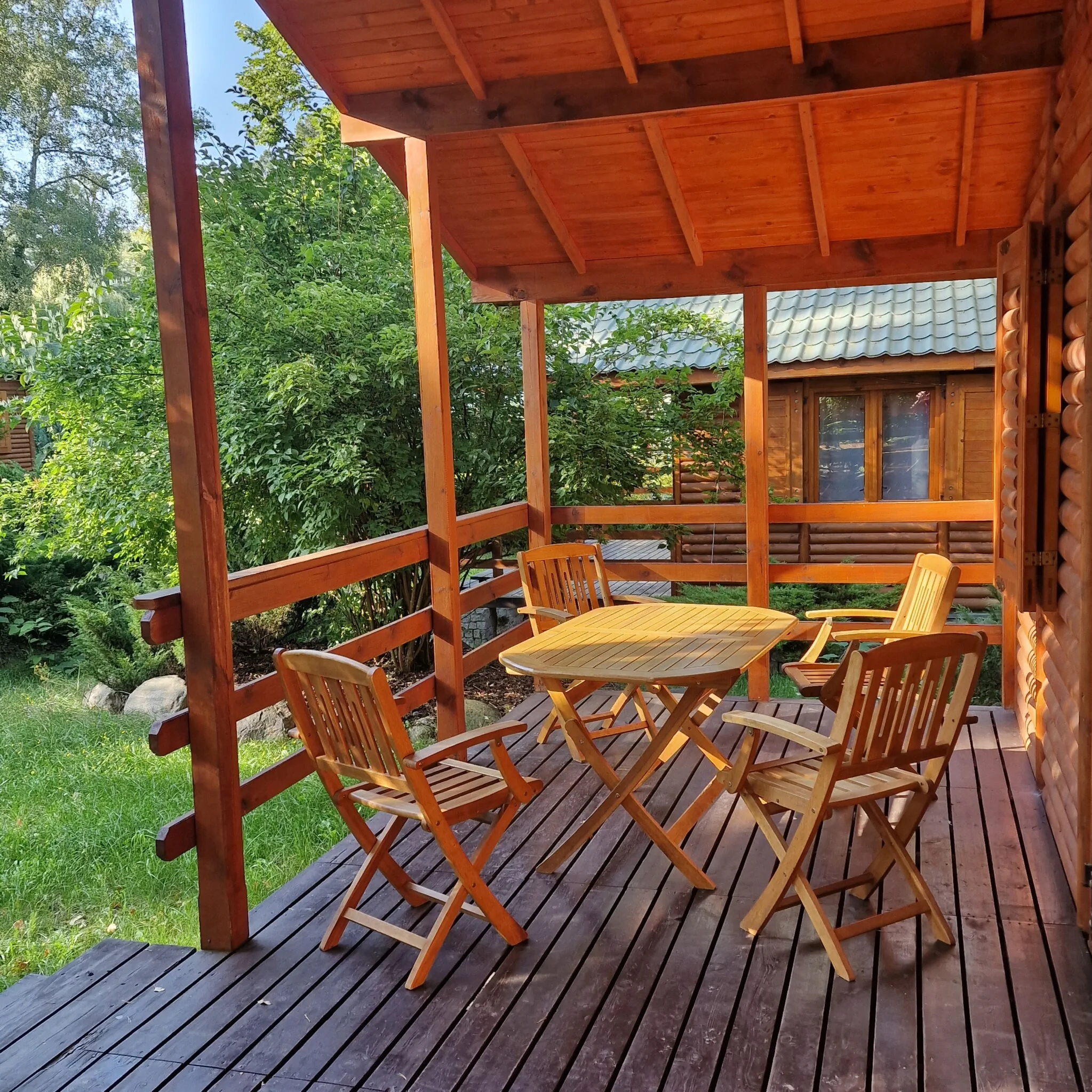 Ośrodek Puszczyk Sieraków Domki drewniane z Bali – Sieraków, Polonia