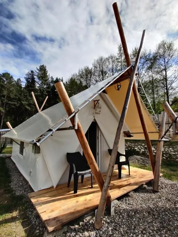 Piniale Glamping Trib Bughea de Jos – Bughea de Jos, Rumunia