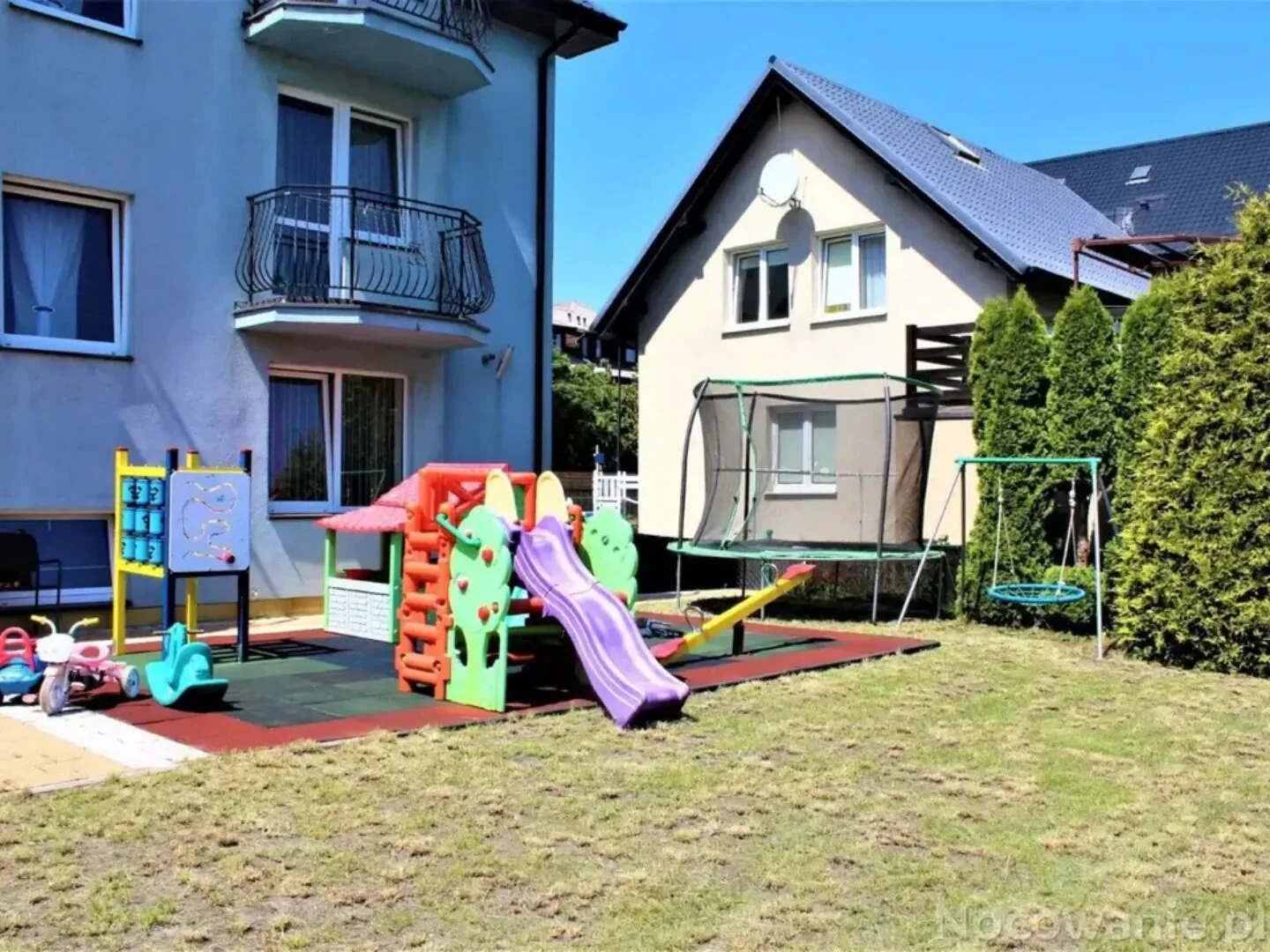 Pokoje Gościnne Lazur Karwia – Karwia, Polska