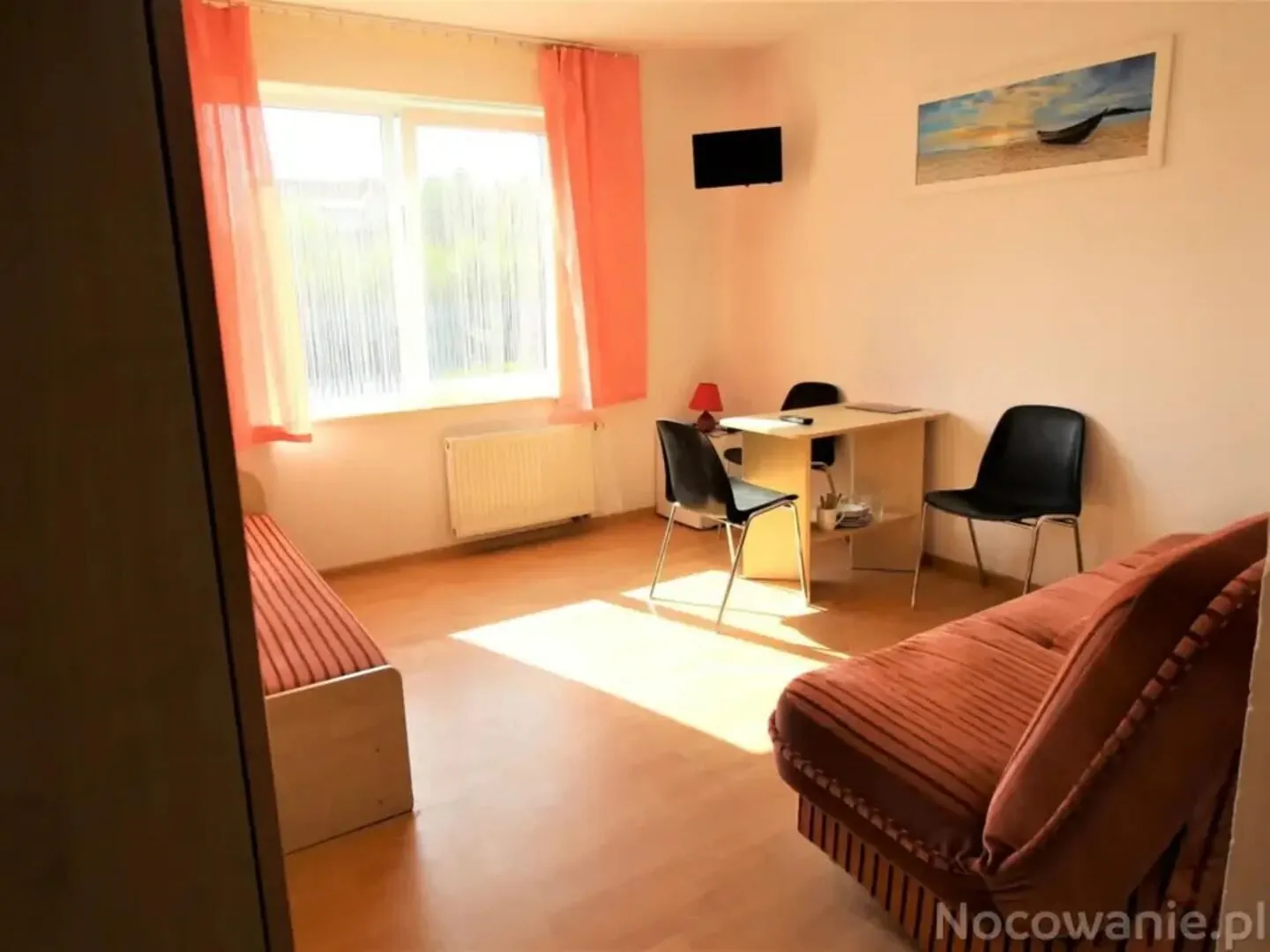 Pokoje Gościnne Lazur Karwia – Karwia, Polska