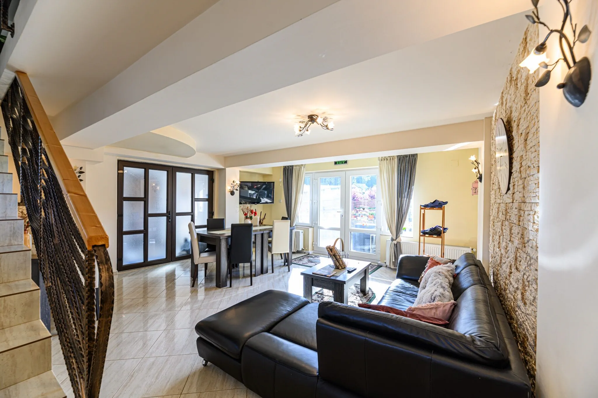 Casa Ramino Buşteni – Buşteni, România
