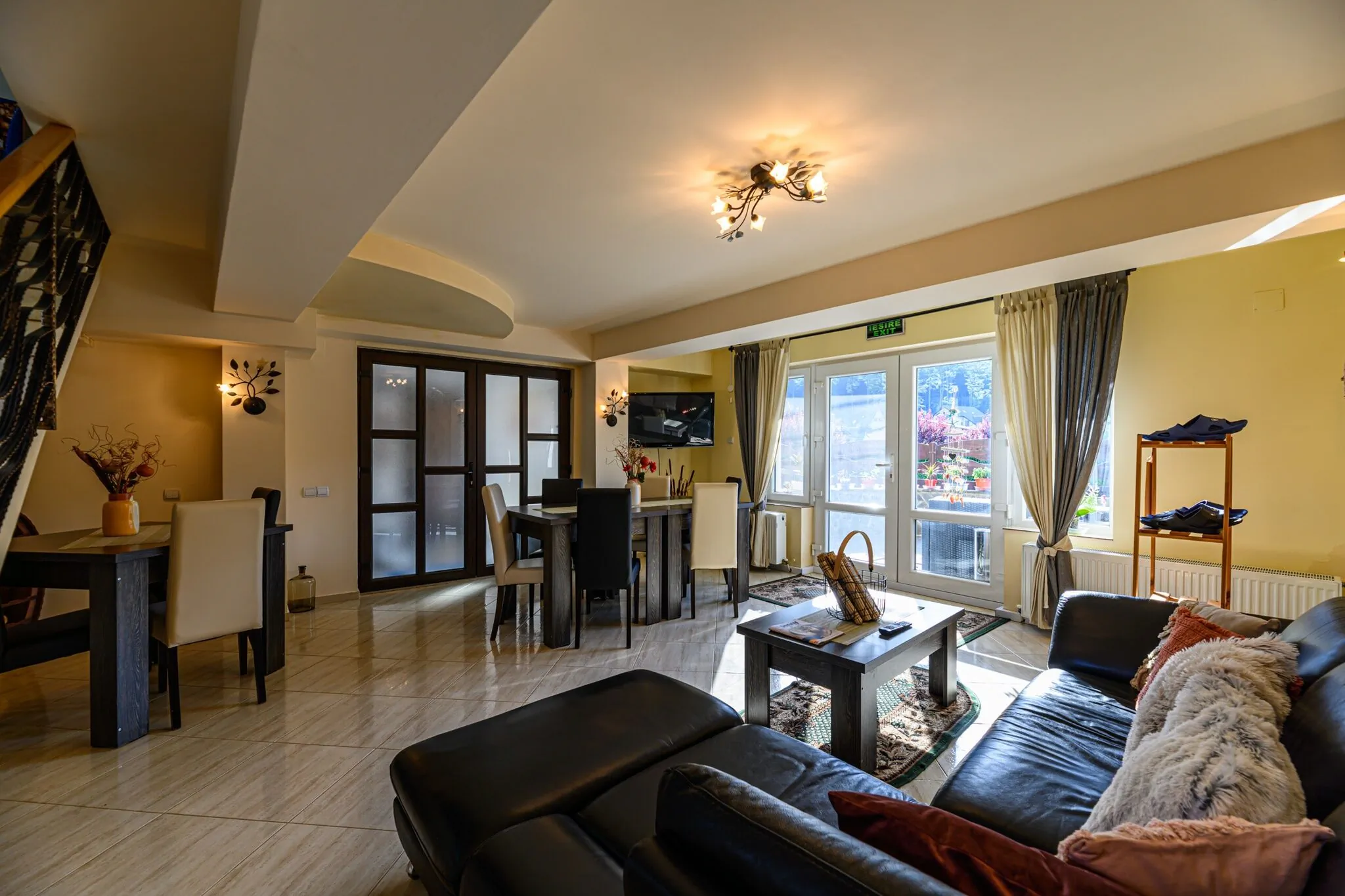 Casa Ramino Buşteni – Buşteni, România