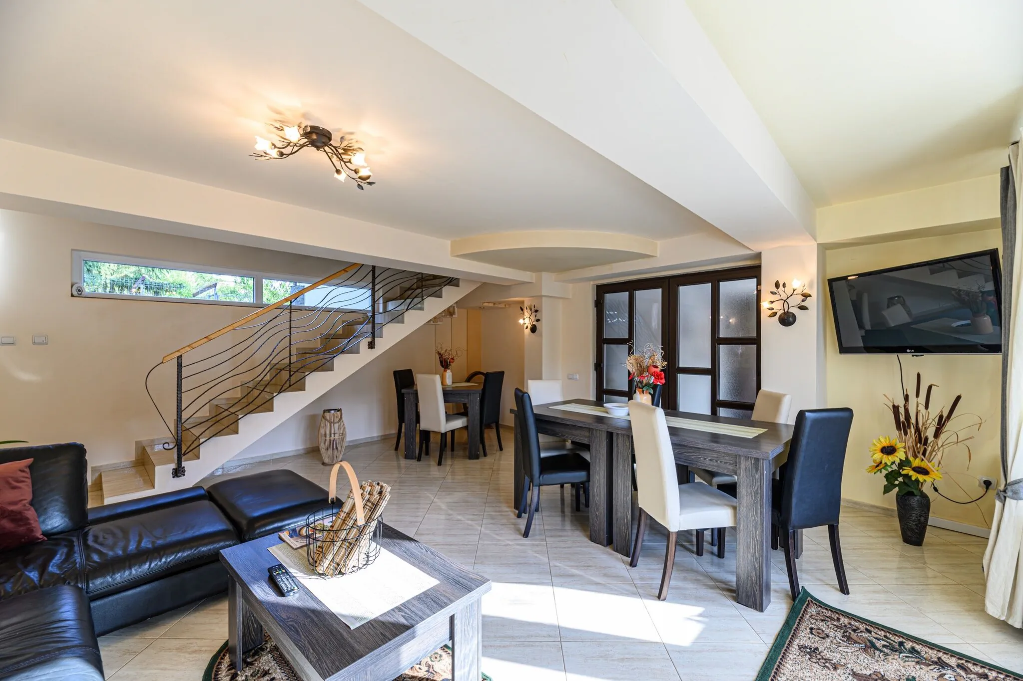 Casa Ramino Buşteni – Buşteni, România