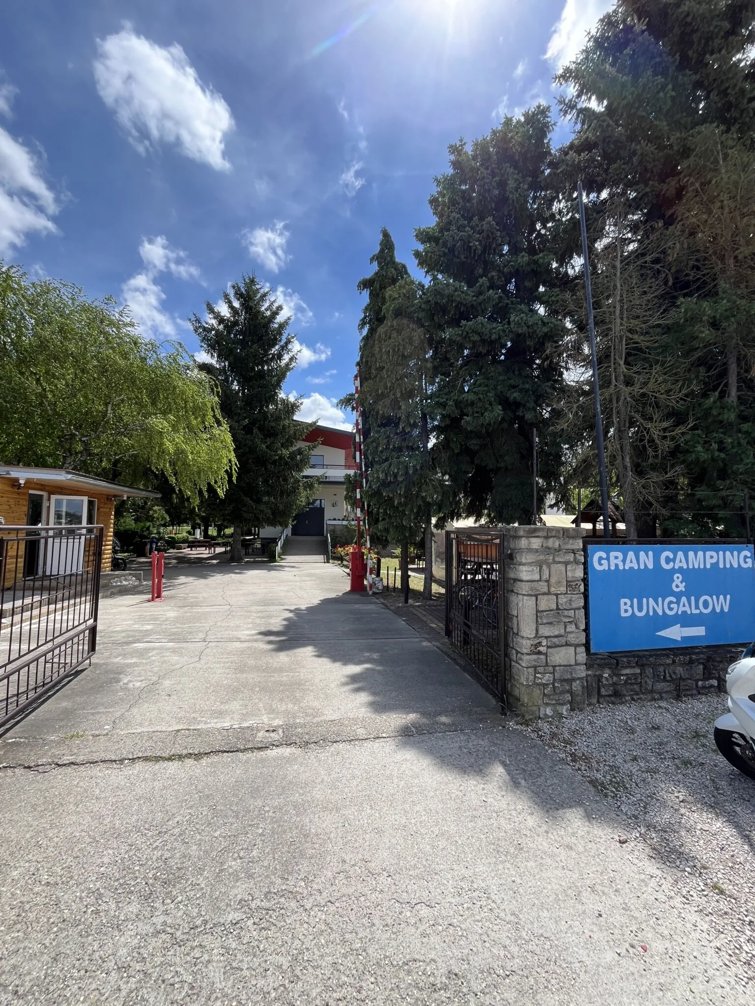Gran Camping & Panzió Esztergom – Strigoniu, Ungaria