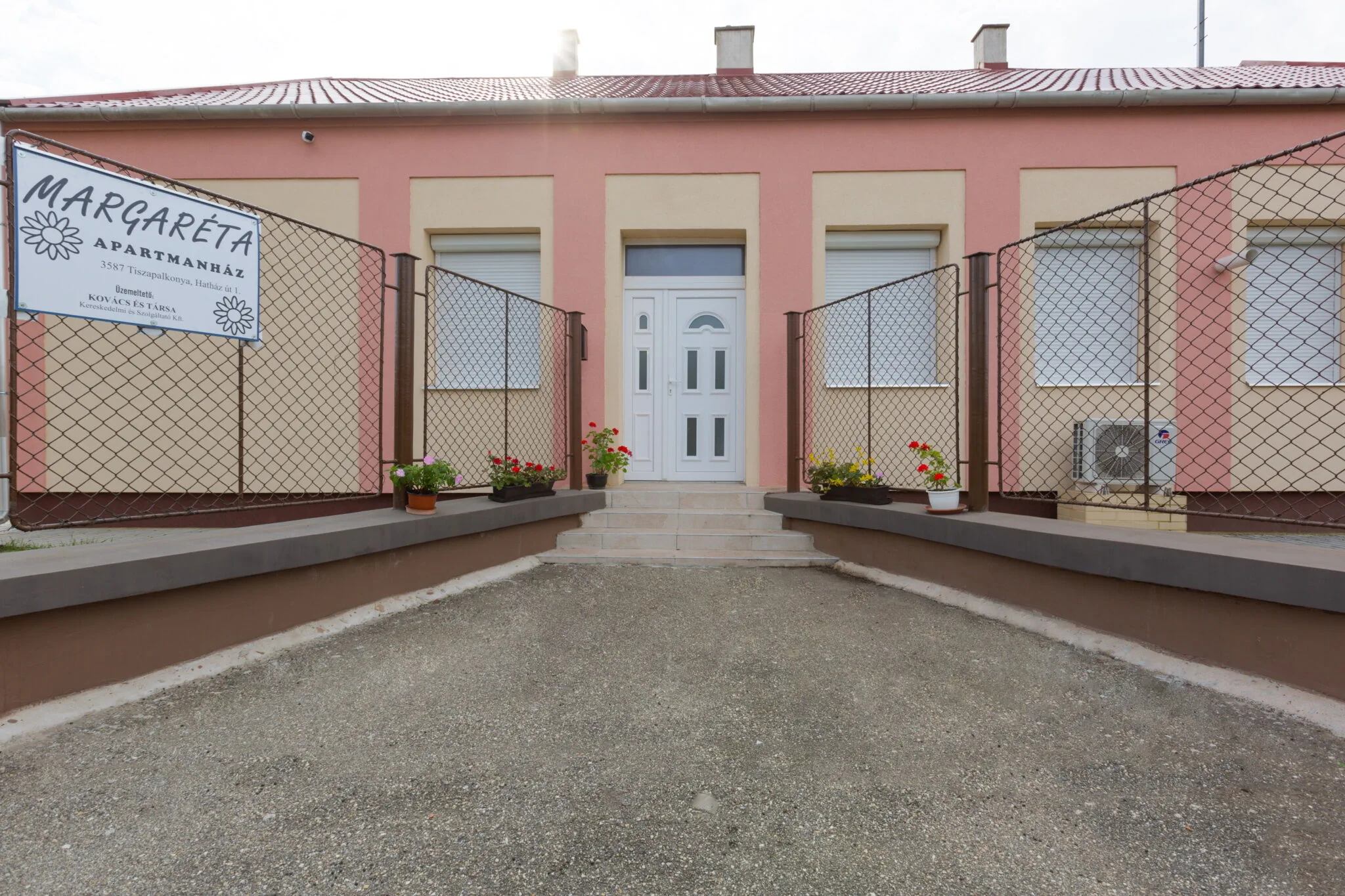 Margaréta Apartmanház Tiszapalkonya – Tiszapalkonya, Ungaria