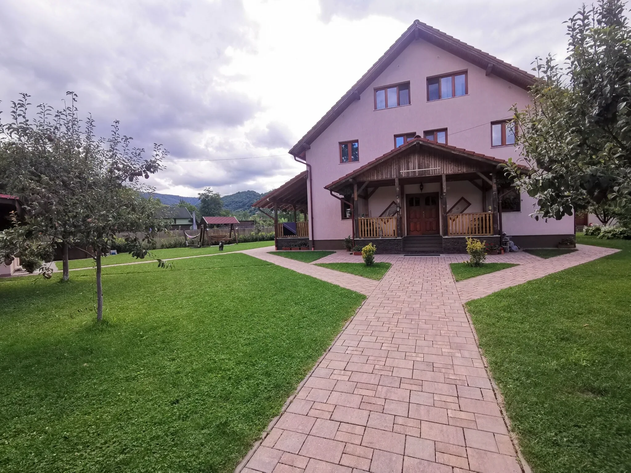 Casa Cecilia Costeşti - foto 1