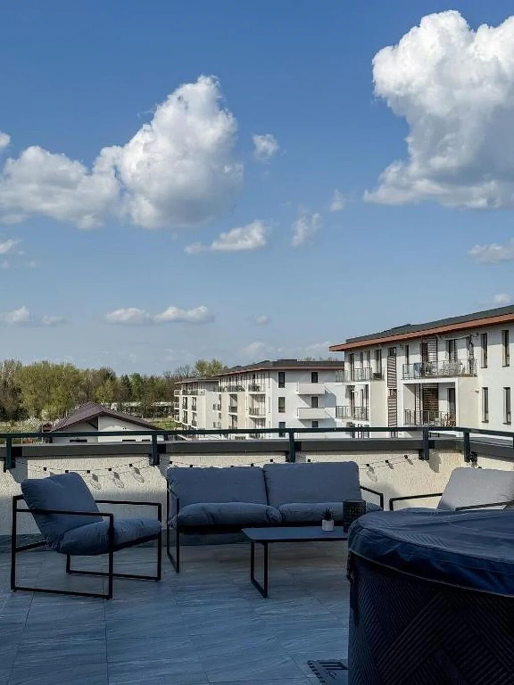 Skylark | Monaco Penthouse with Jacuzzi & Panoramic View Brașov – Brașov, România