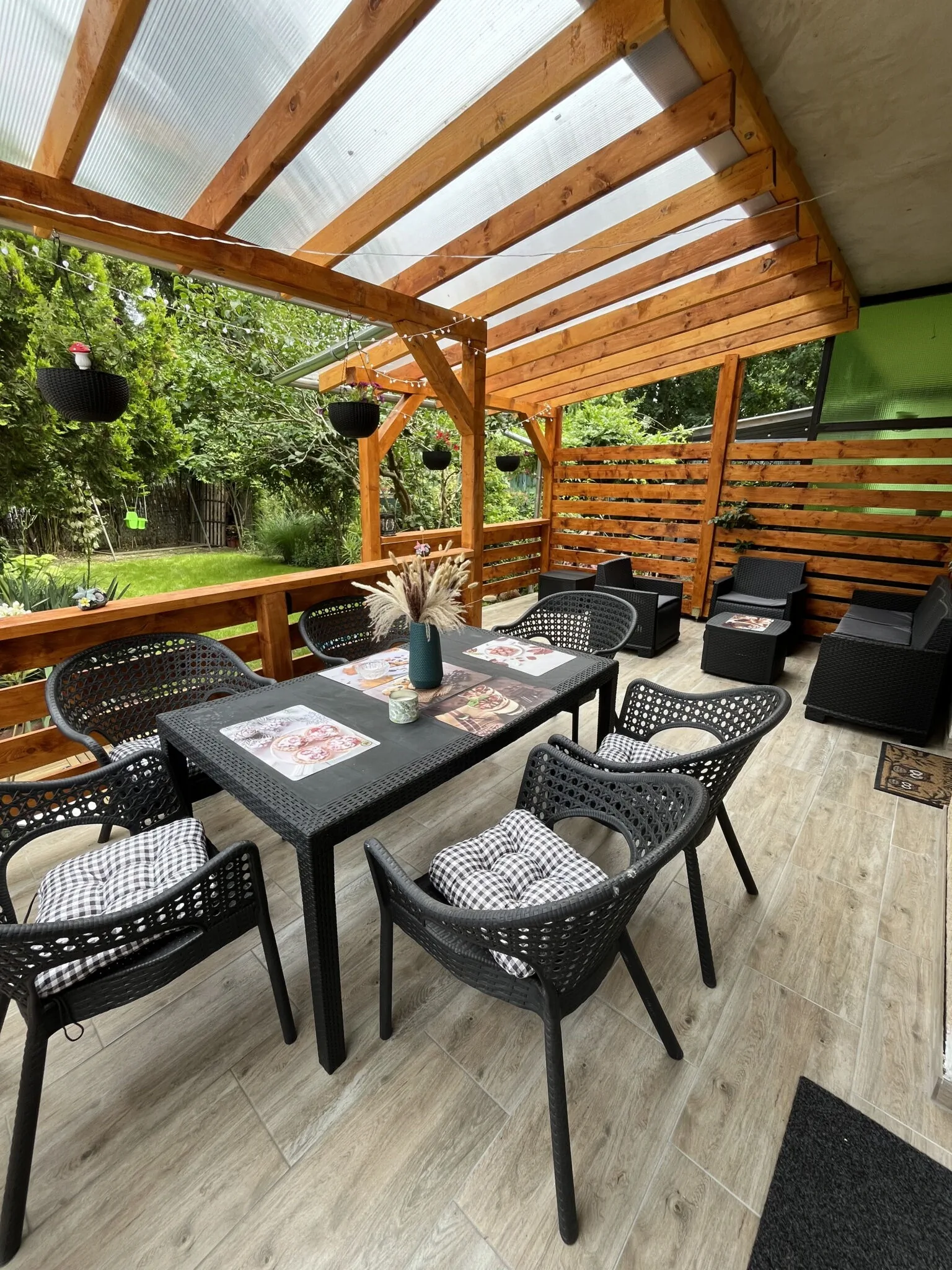 Elina Visszavár-LAK Apartman Balatonboglár – Balatonboglár, Ungaria