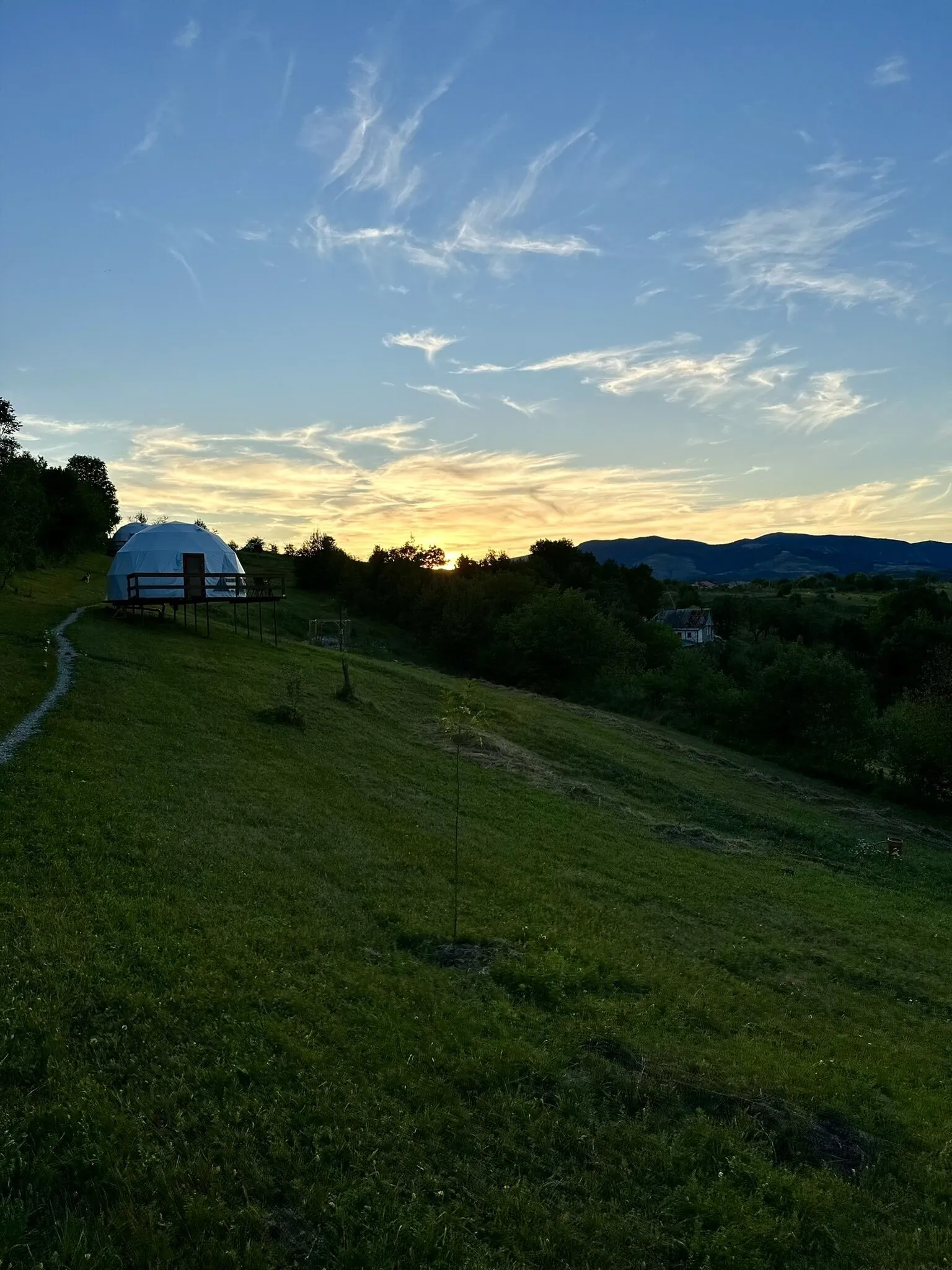 Sanctum Glamping Jupâneşti – Jupâneşti, România