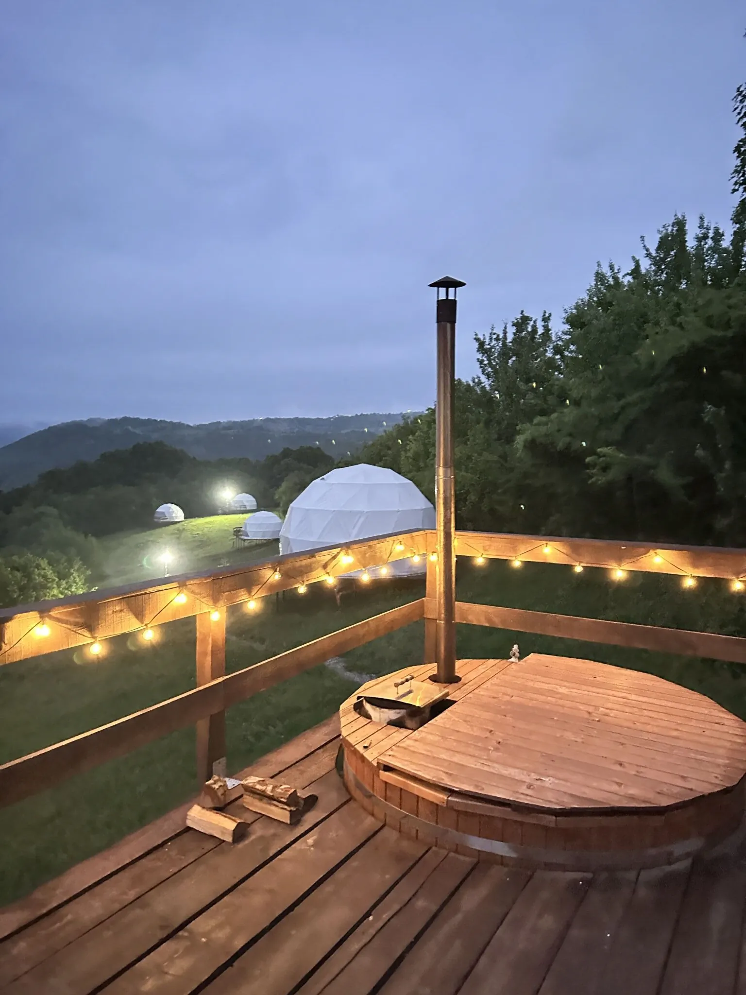 Sanctum Glamping Jupâneşti – Jupâneşti, România