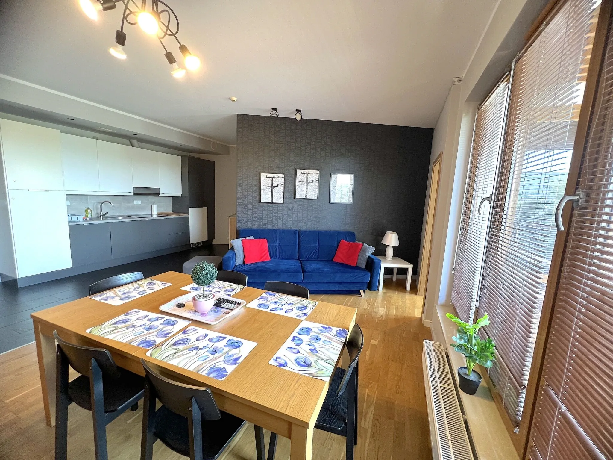 Apartament z 3 sypialniami przy plaży Kołobrzeg – Kołobrzeg, Polska