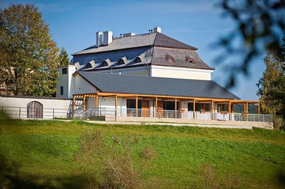 Hotel Líšeňský Dvůr Líšná – Líšná, Česká republika
