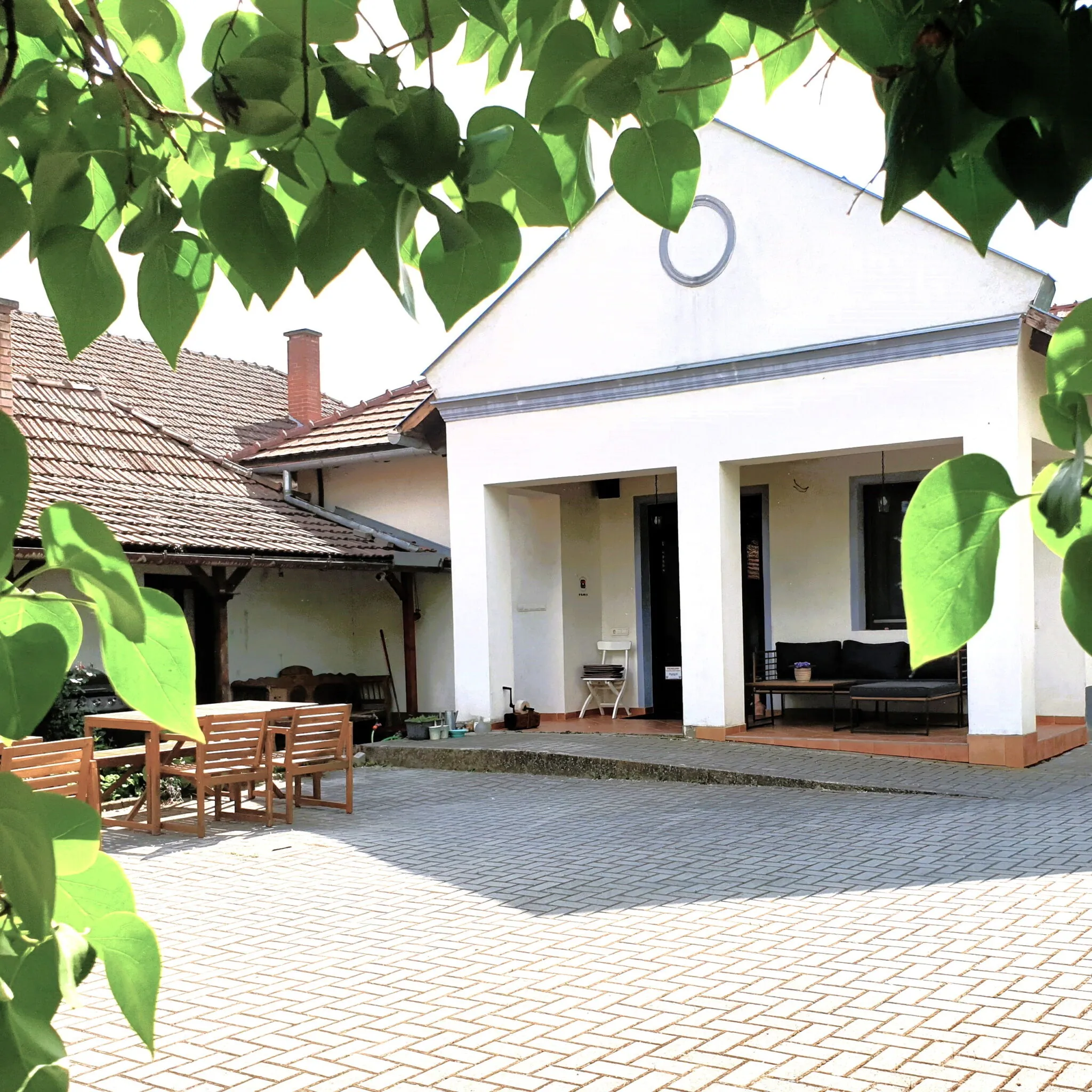 Pottos Porta Váncsod – Váncsod, Ungaria
