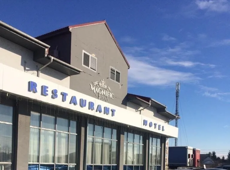 Hotel Magnific Borș - foto 2