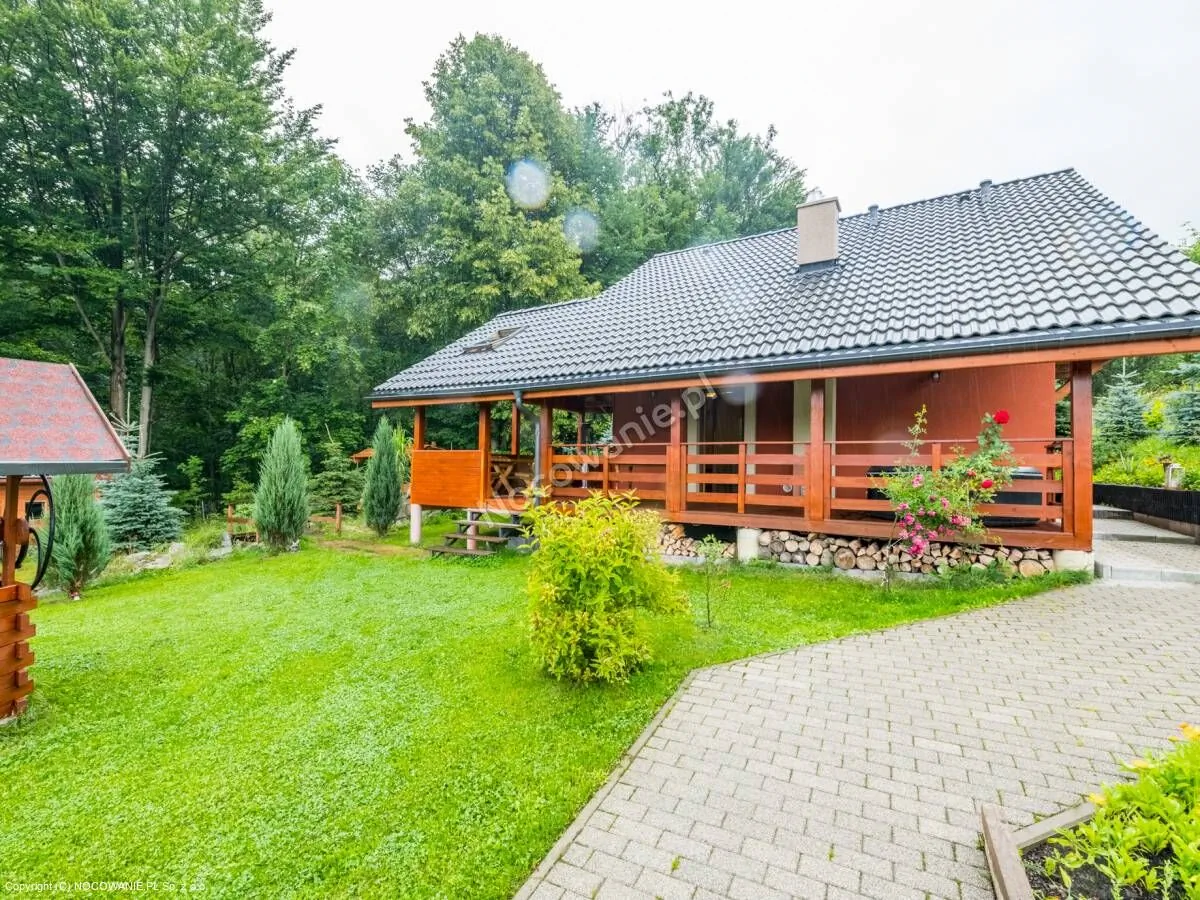 Domek w górach pod Bukami Brzuśnik, Węgierska Górka – Węgierska Górka, Polsko