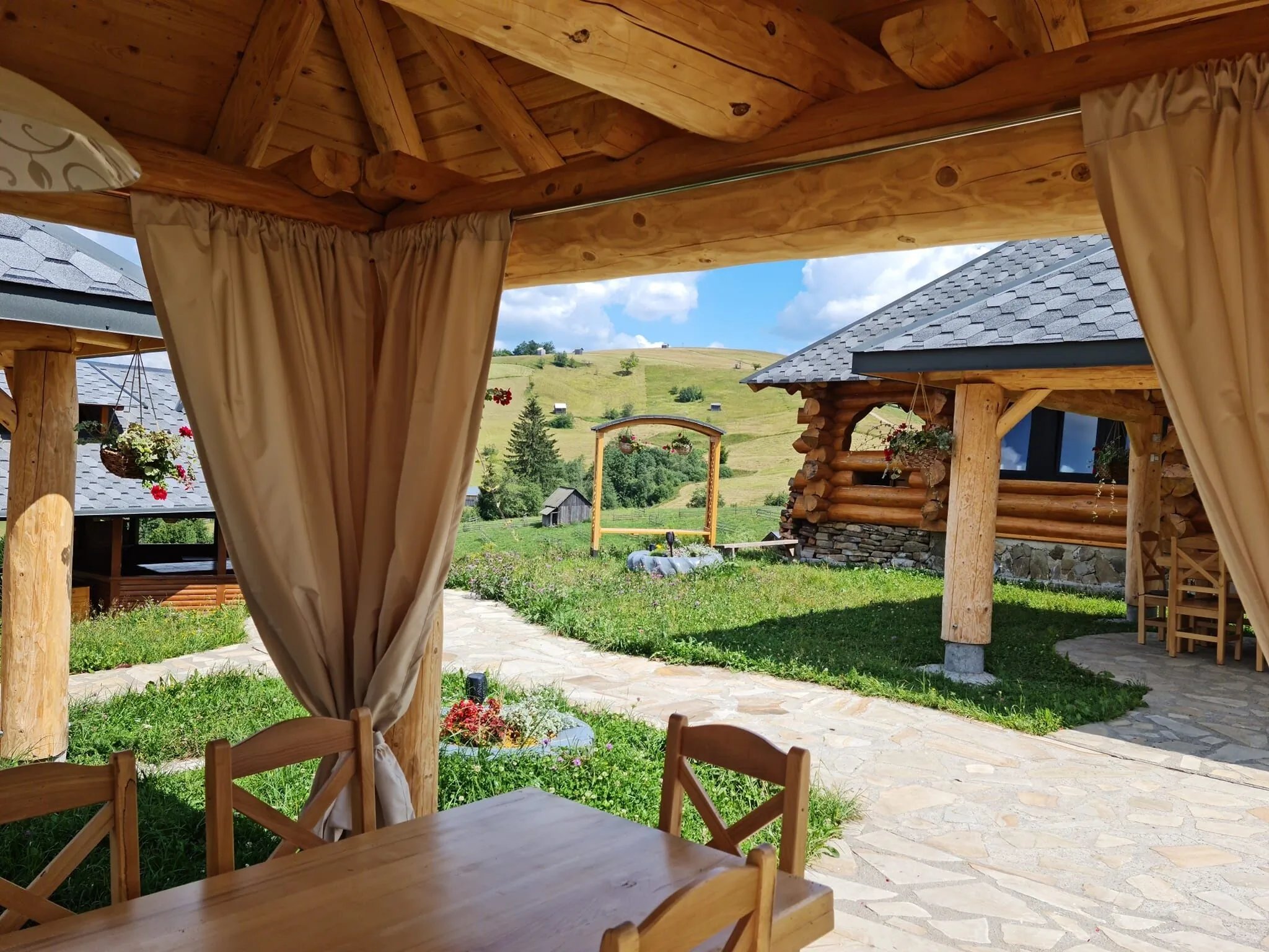 Tabere Cazare Măgura Bucovinei Frumosu – Deia, România